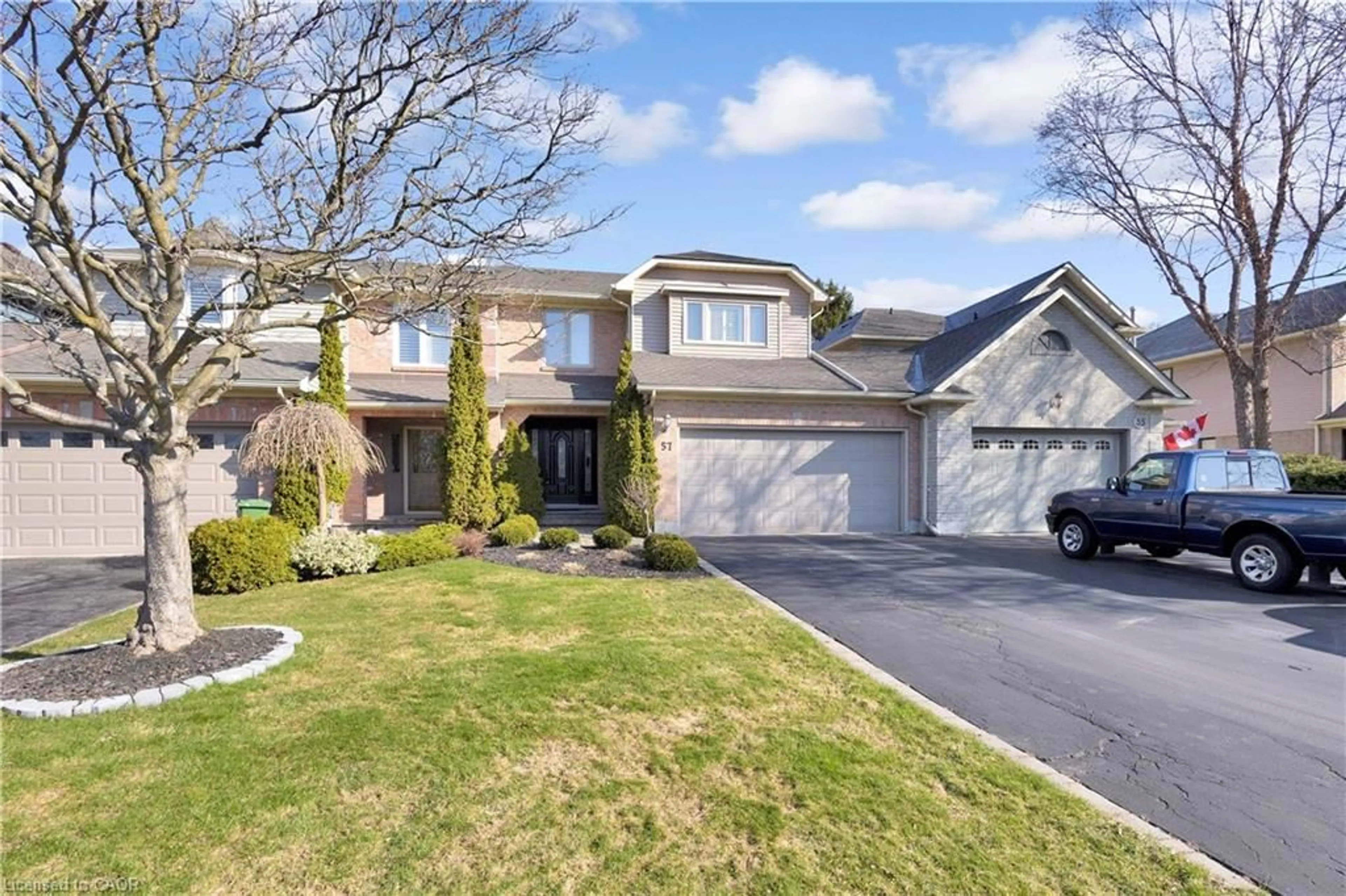 A pic from outside/outdoor area/front of a property/back of a property/a pic from drone, street for 57 Banbury Dr, Ancaster Ontario L9K 1H8