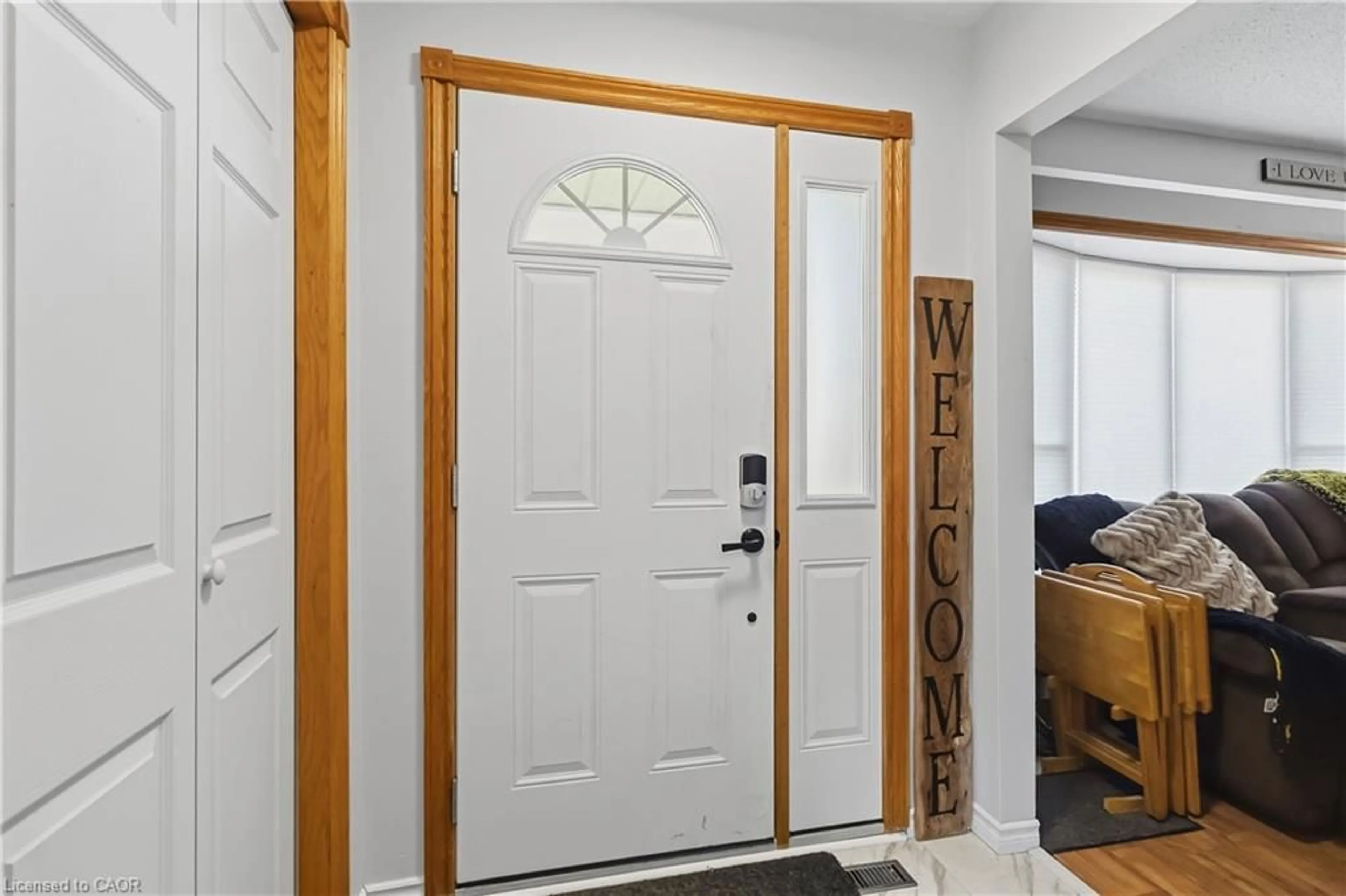 Indoor entryway for 47 Abeles Ave, Paris Ontario N3L 3N8