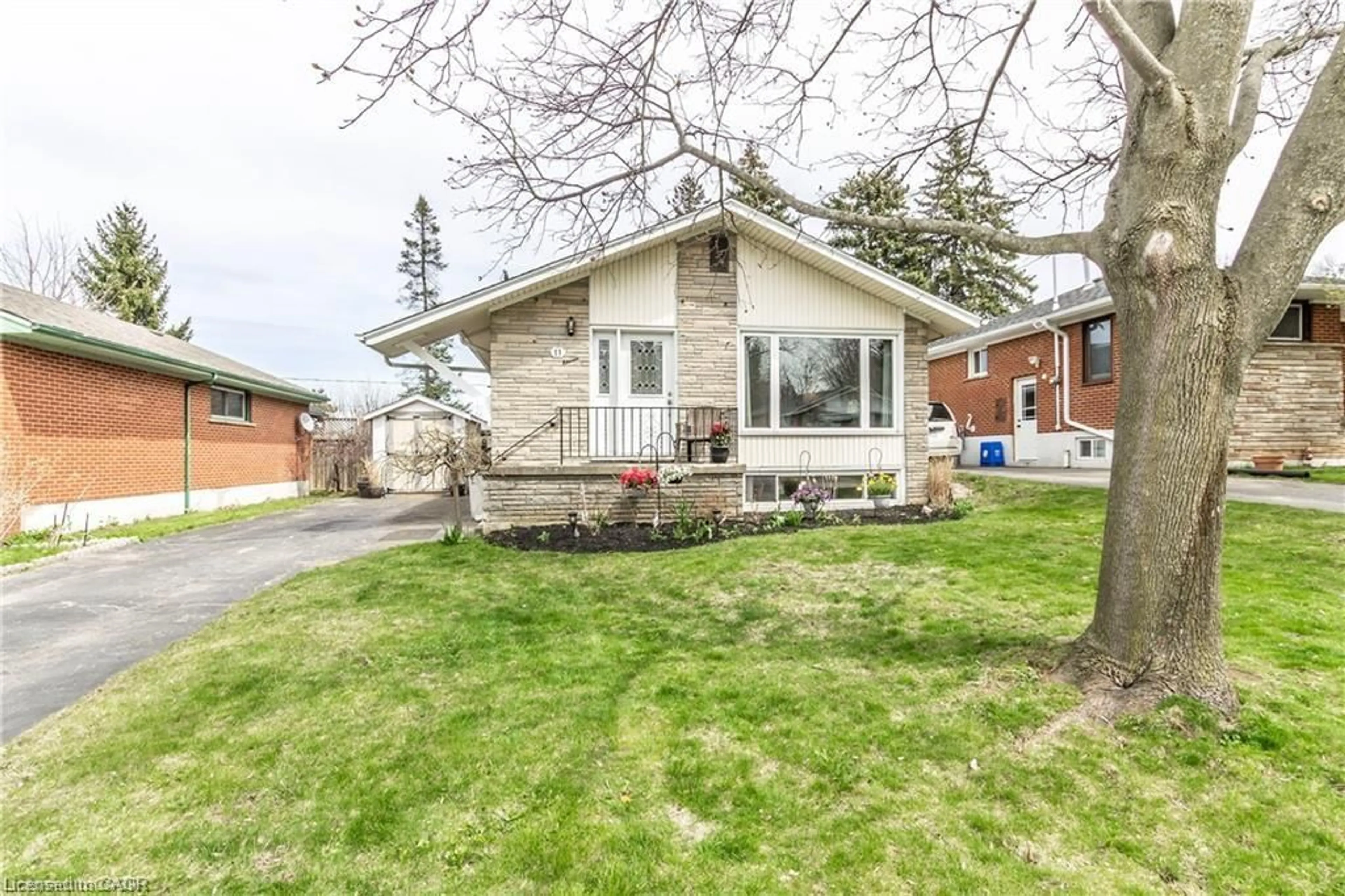 Home with brick exterior material, street for 11 Carwyn Cres, Hamilton Ontario L8S 3H3