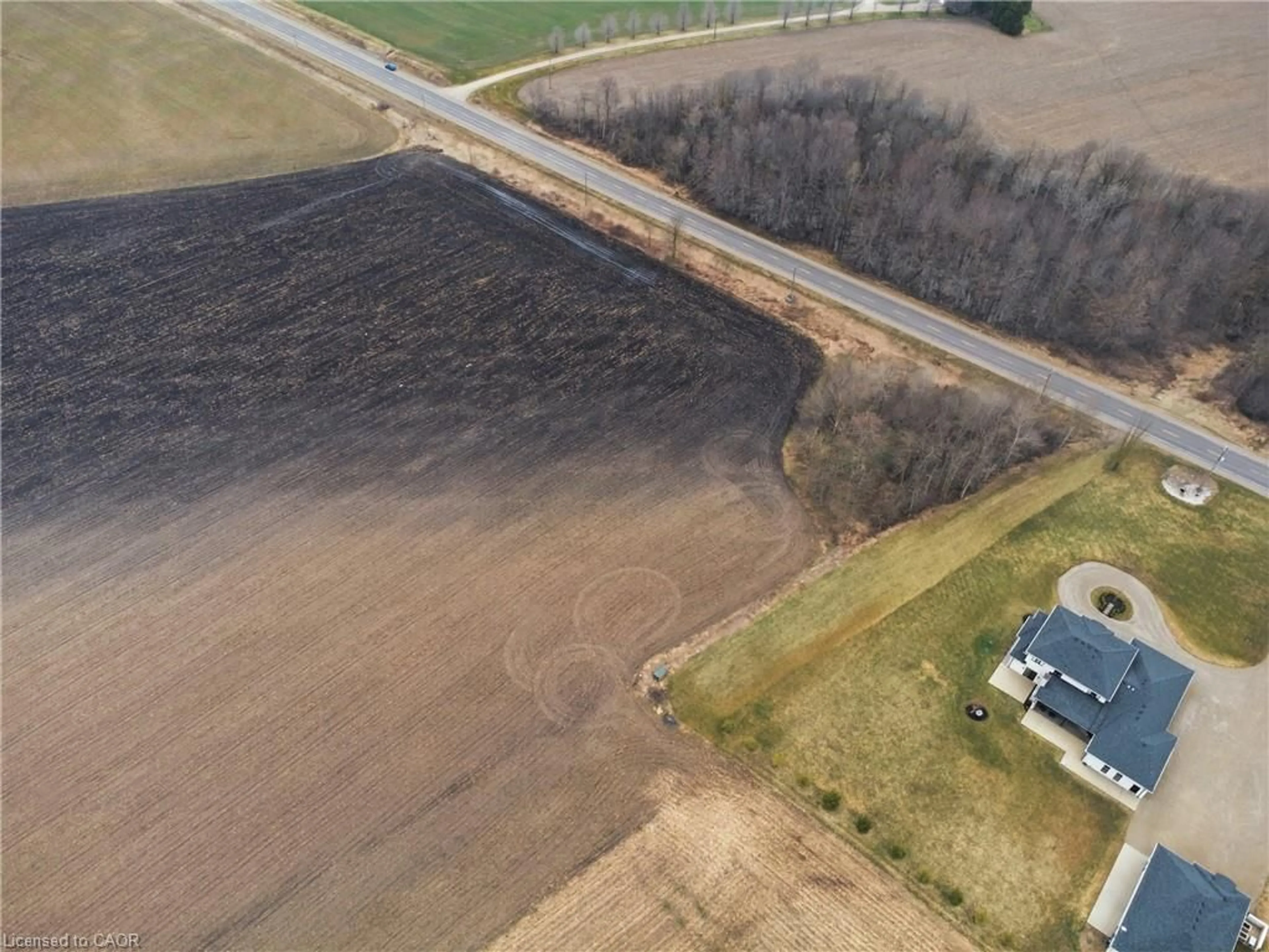 A pic from outside/outdoor area/front of a property/back of a property/a pic from drone, building for - Wellington Road 9, Mapleton Ontario N0G 2T0