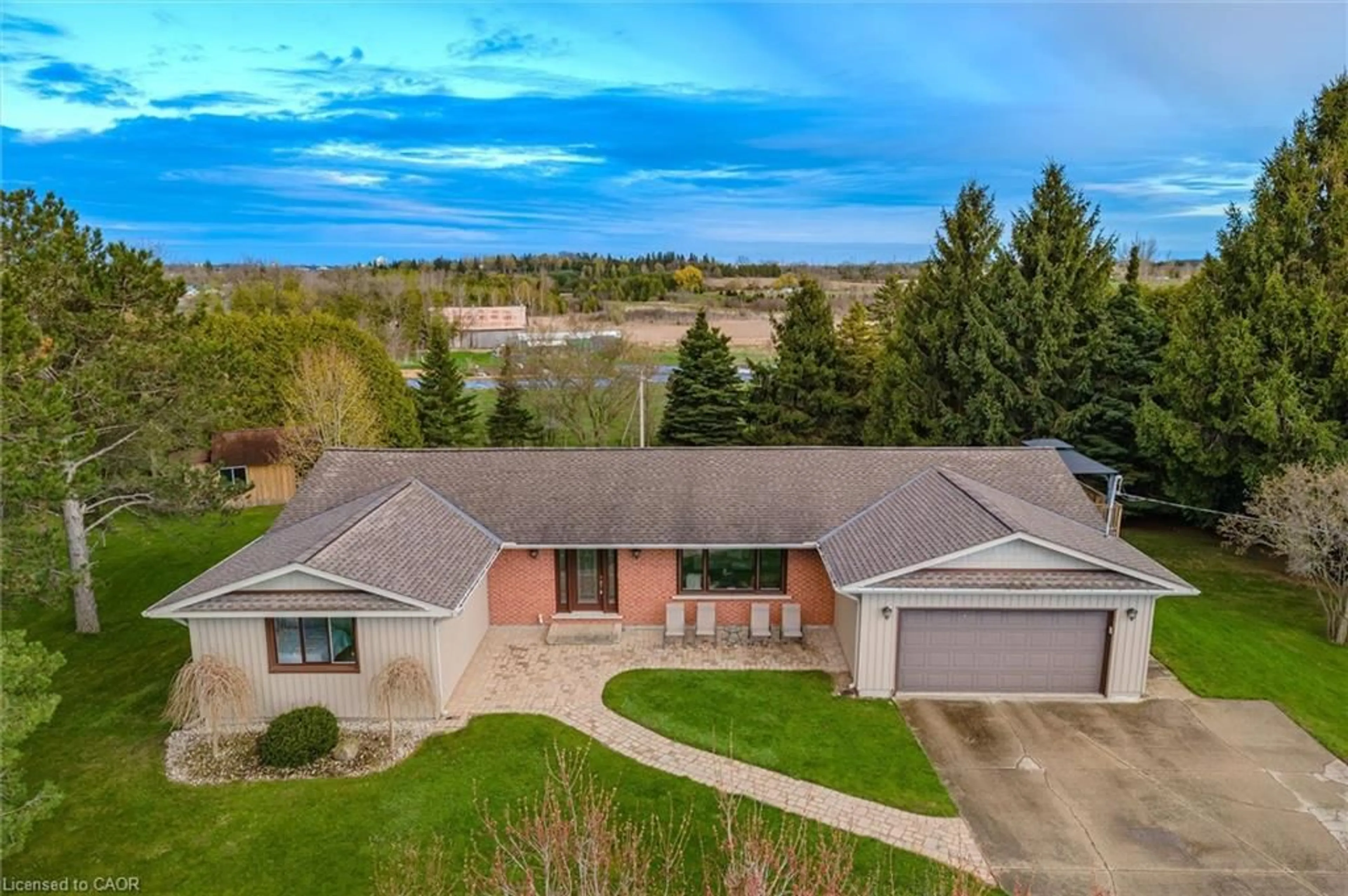 A pic from outside/outdoor area/front of a property/back of a property/a pic from drone, water/lake/river/ocean view for 7463 Conservation Rd, Guelph Ontario N1H 6J2