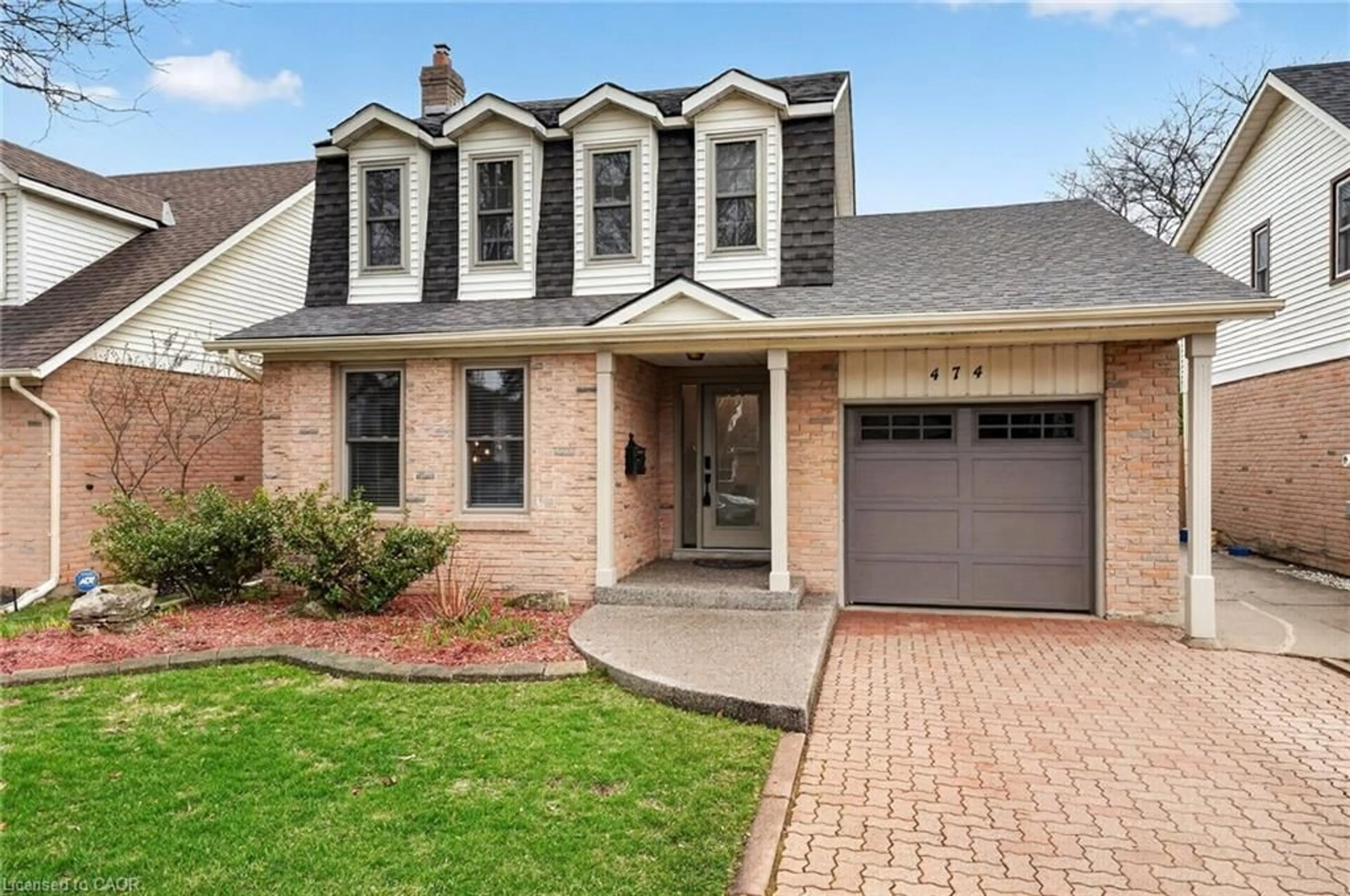 Home with brick exterior material, street for 474 Knightsbridge Cres, Ancaster Ontario L9G 3S5