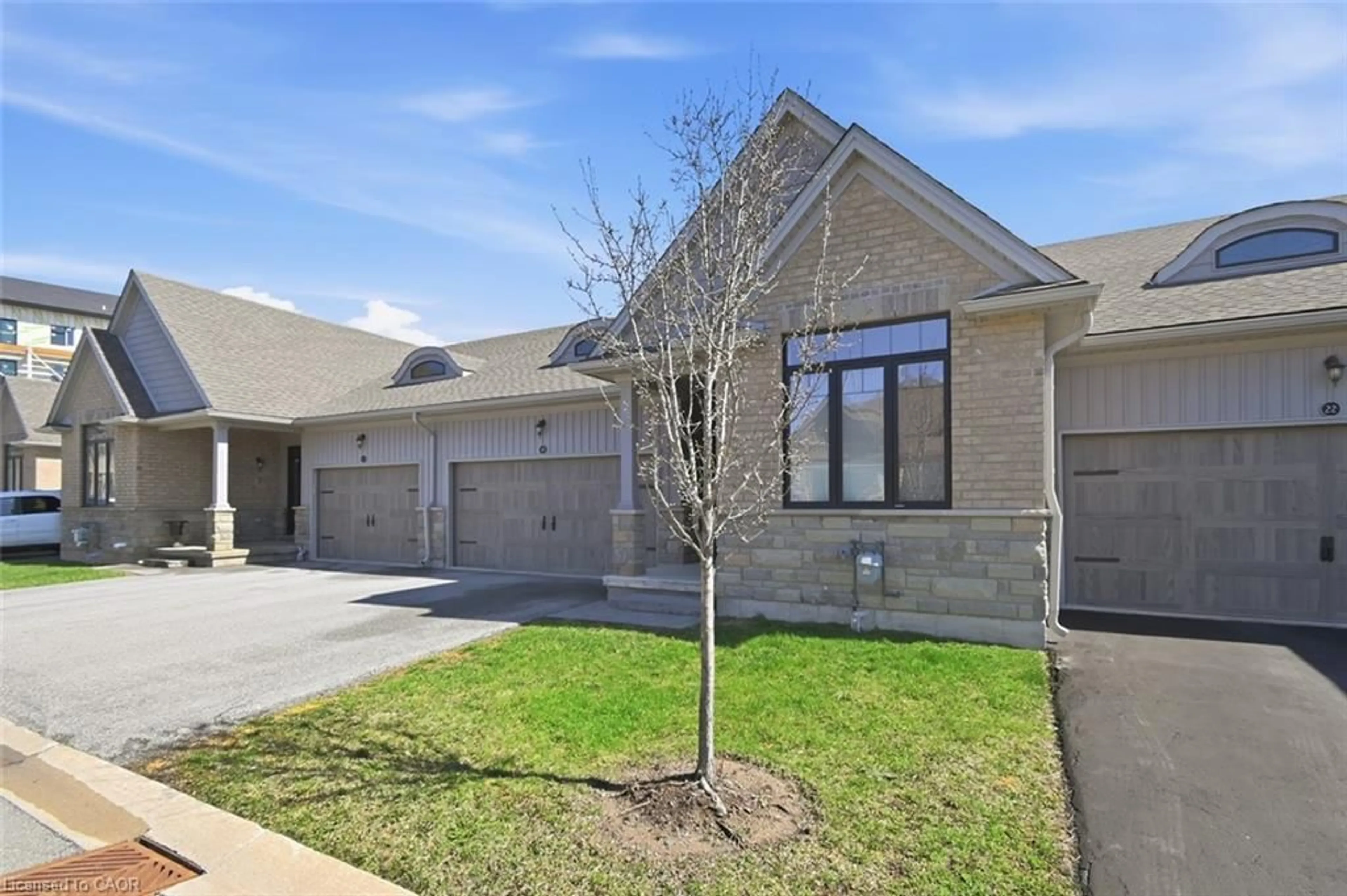 Unknown for 18 Borden Trail, Welland Ontario L3C 0H1