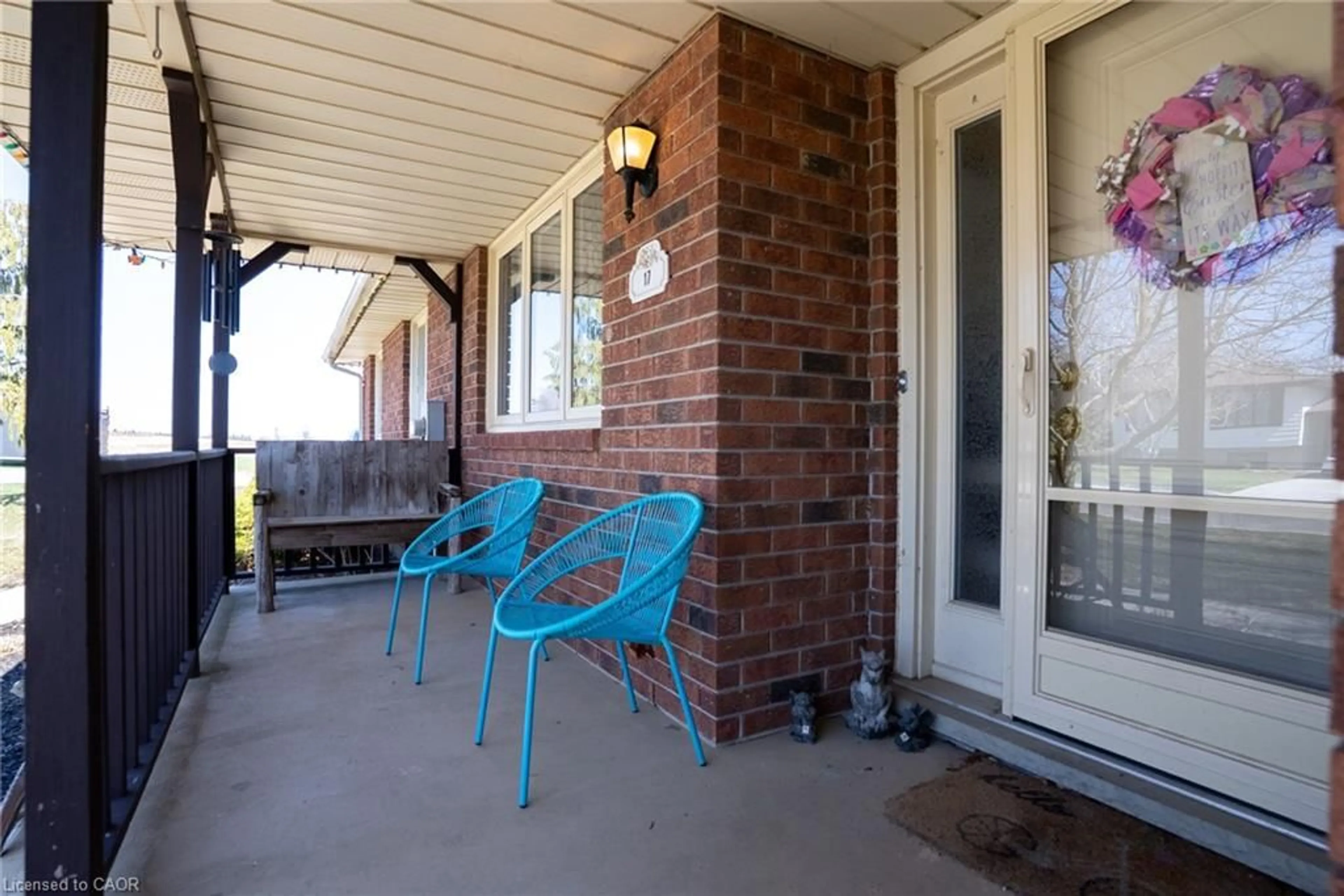 Patio, street for 17 Ross St, Waterford Ontario N0E 1Y0