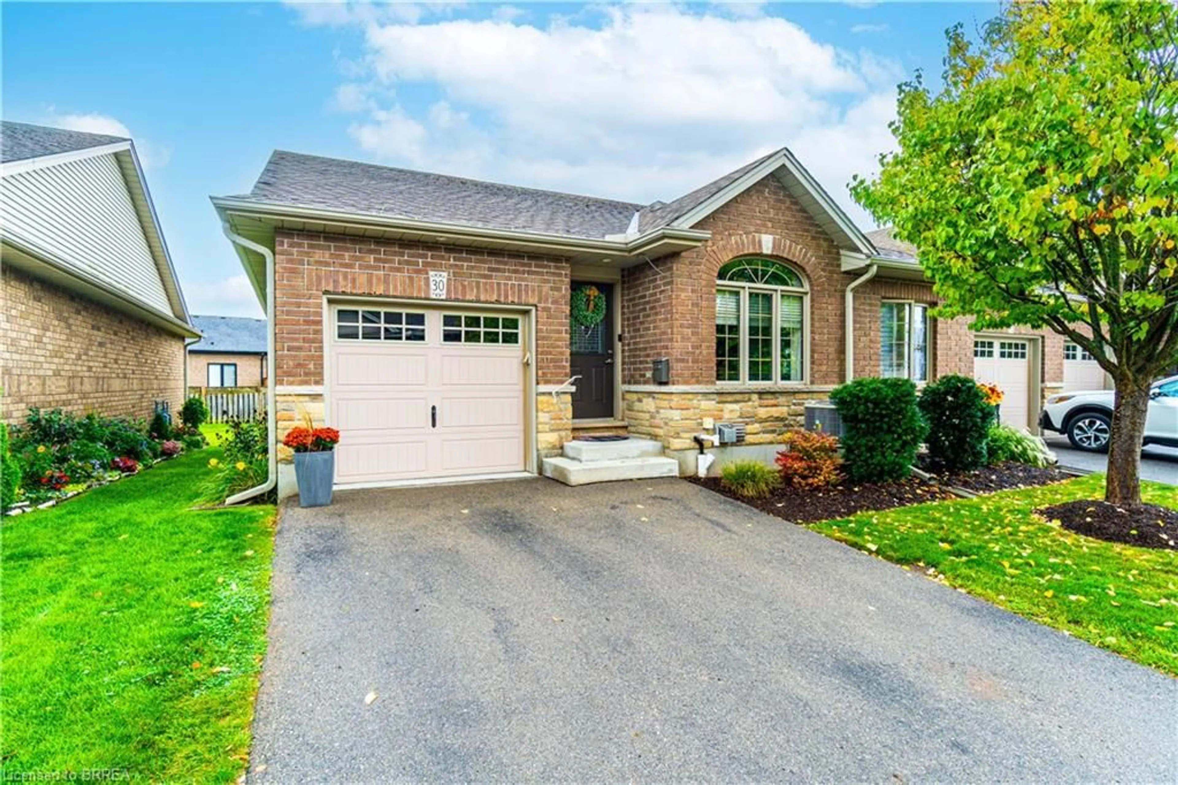 Home with brick exterior material, street for 560 Grey St #30, Brantford Ontario N3S 0C4