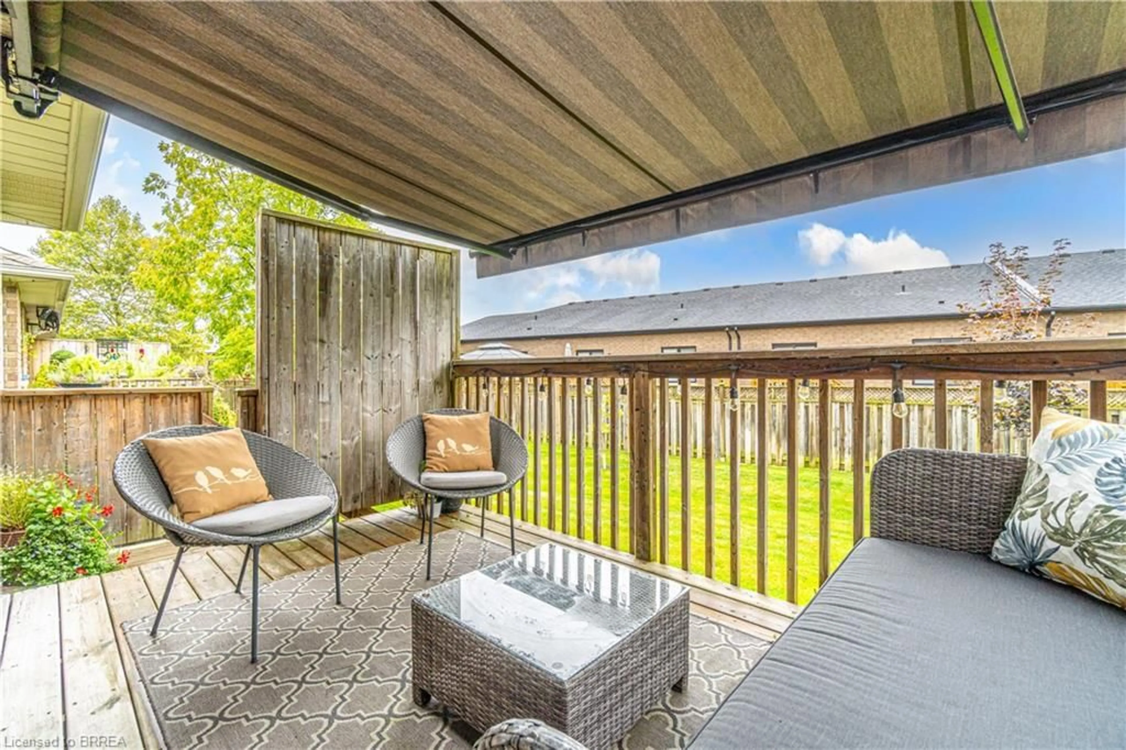 Patio, unknown for 560 Grey St #30, Brantford Ontario N3S 0C4