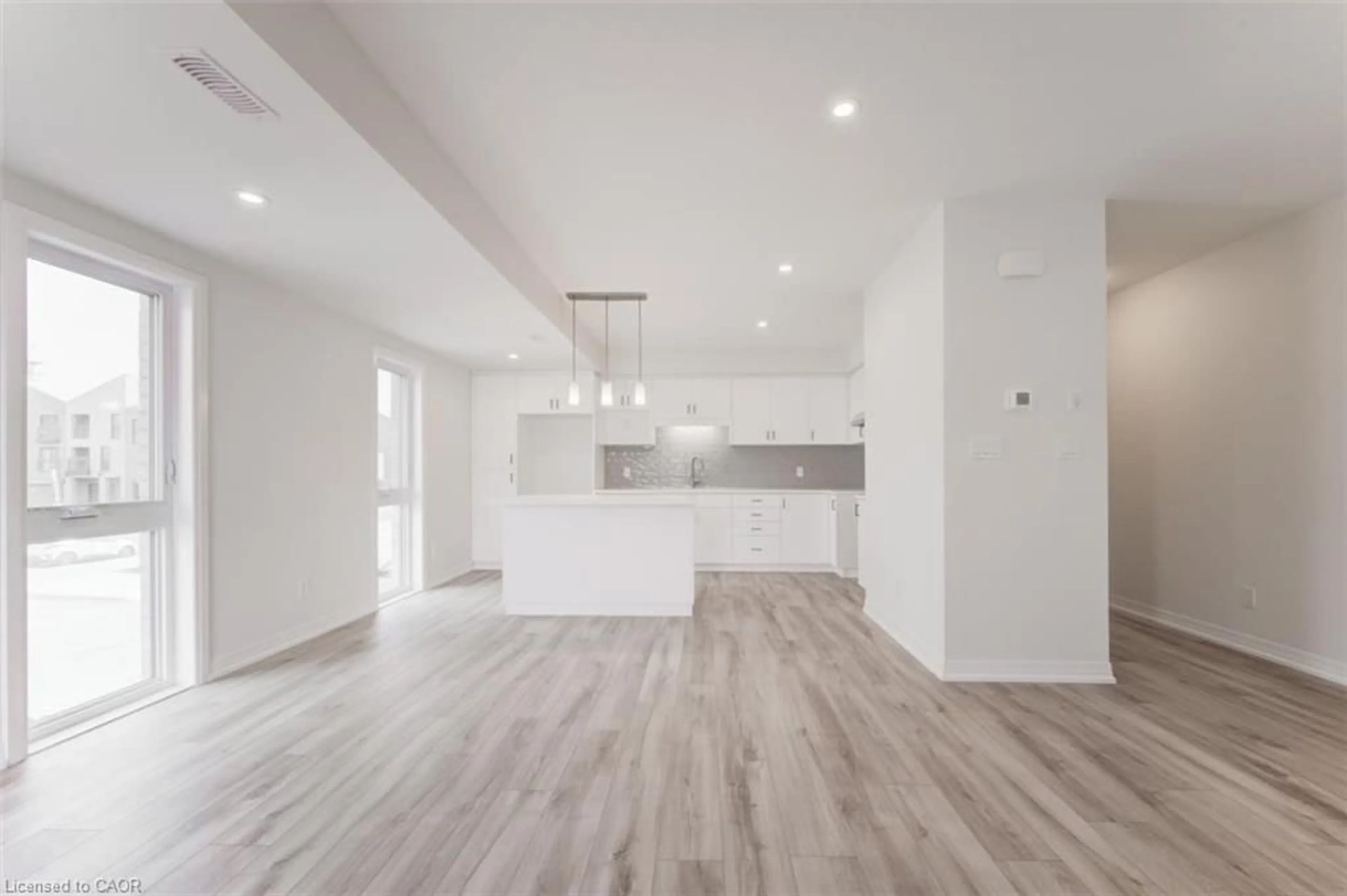 Open concept kitchen, unknown for 686 Benninger Dr, Kitchener Ontario N2E 0H8