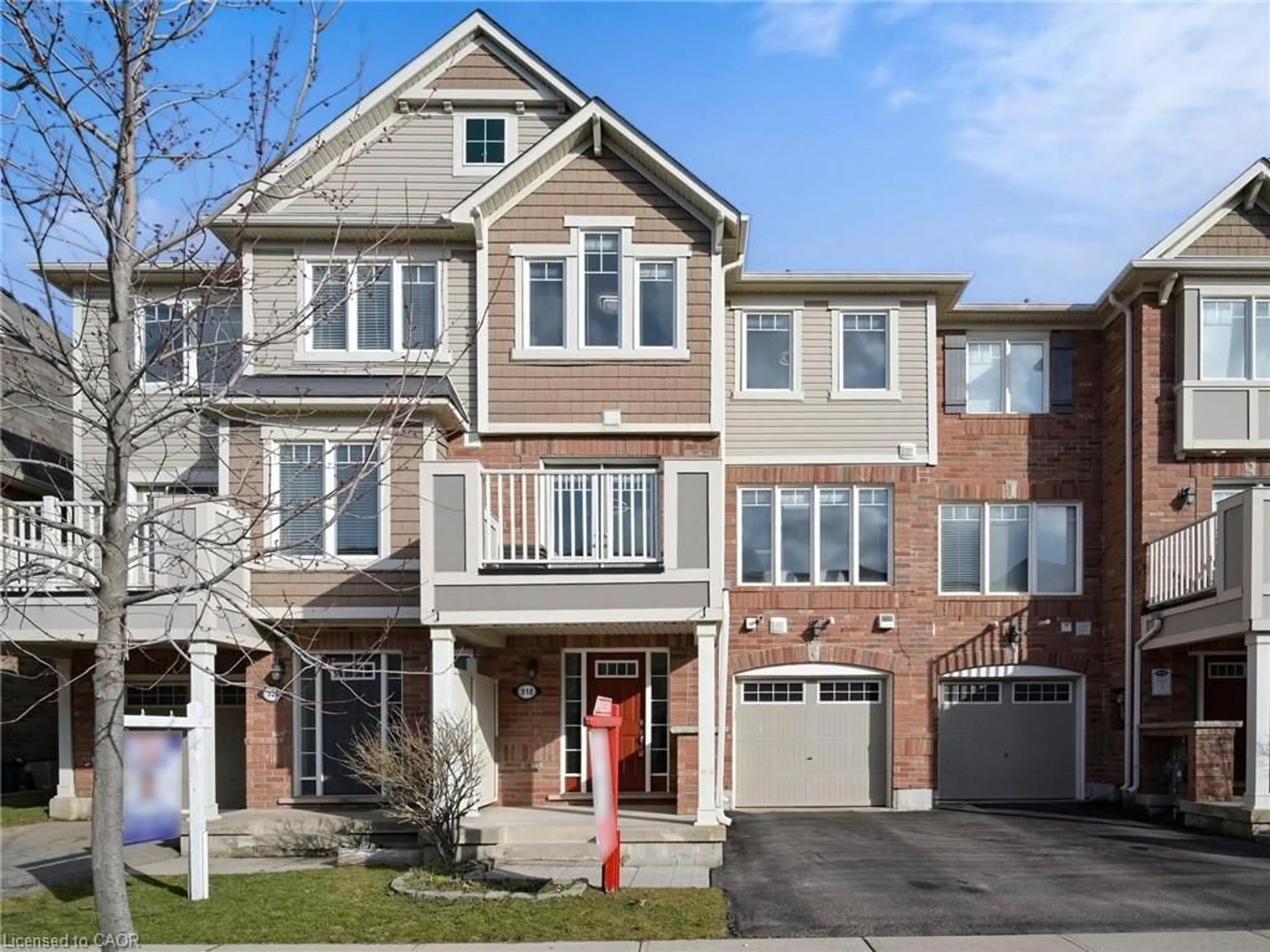 Home with brick exterior material, street for 918 Nadalin Hts, Milton Ontario L9T 8R1