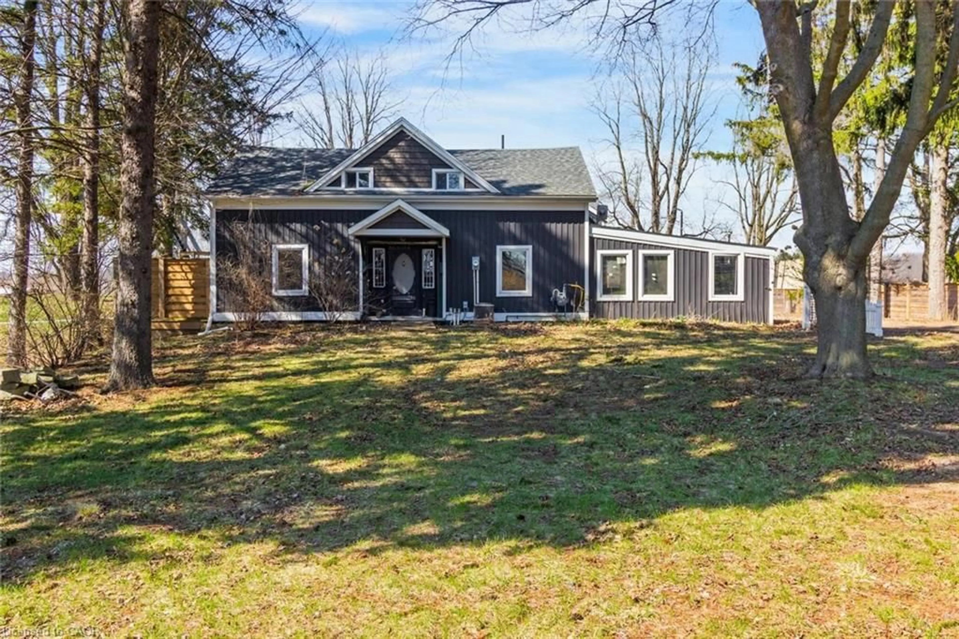 A pic from outside/outdoor area/front of a property/back of a property/a pic from drone, street for 2163 Powerline Rd, Ancaster Ontario L0R 1T0