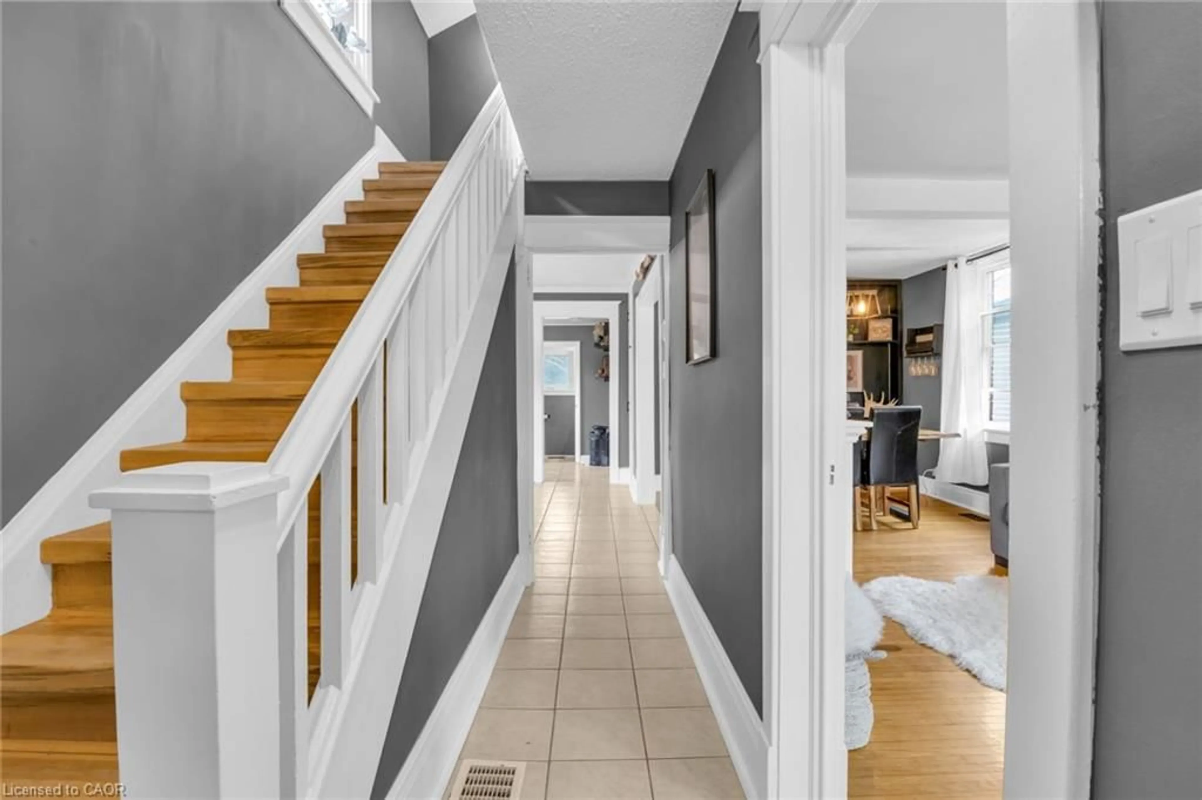 Indoor entryway for 29 Adam Brown St, Moorefield Ontario N0G 2K0