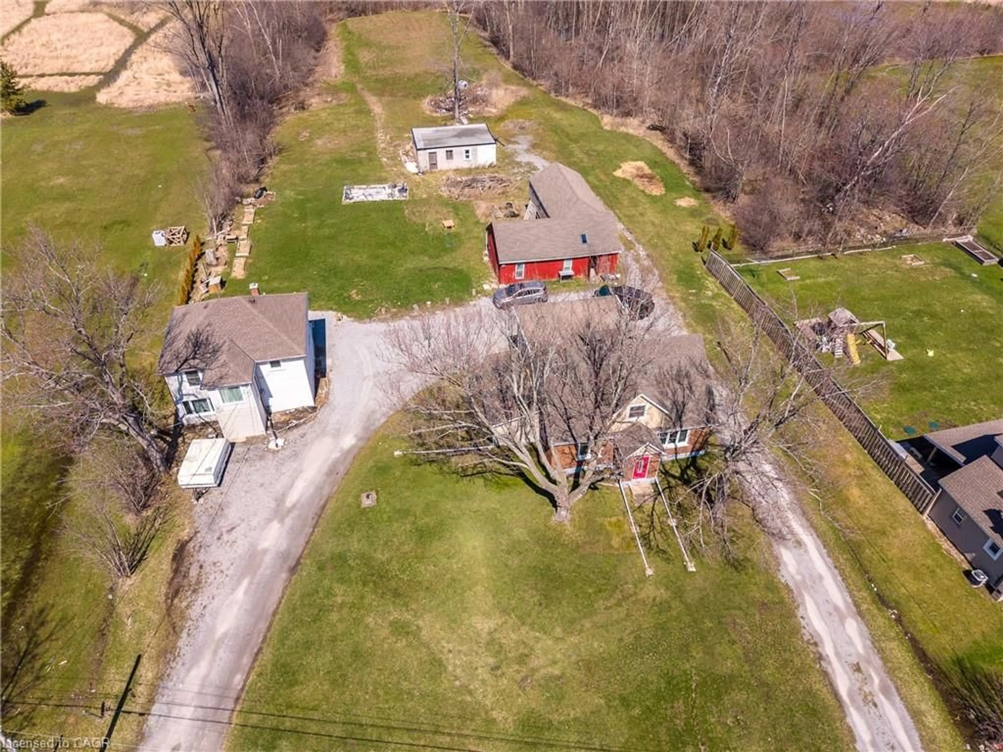 A pic from outside/outdoor area/front of a property/back of a property/a pic from drone, street for 2592 Highway 3, Port Colborne Ontario L3K 5V4