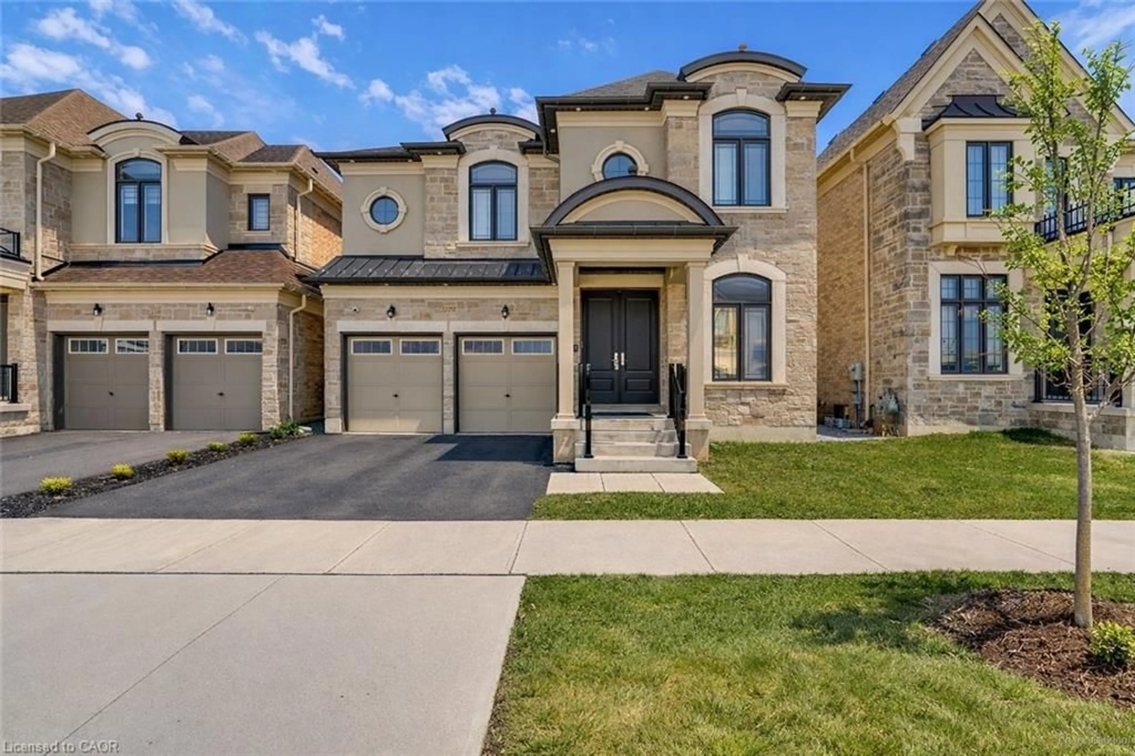 Home with brick exterior material, street for 1252 Queens Plate Rd, Oakville Ontario L6M 5M2