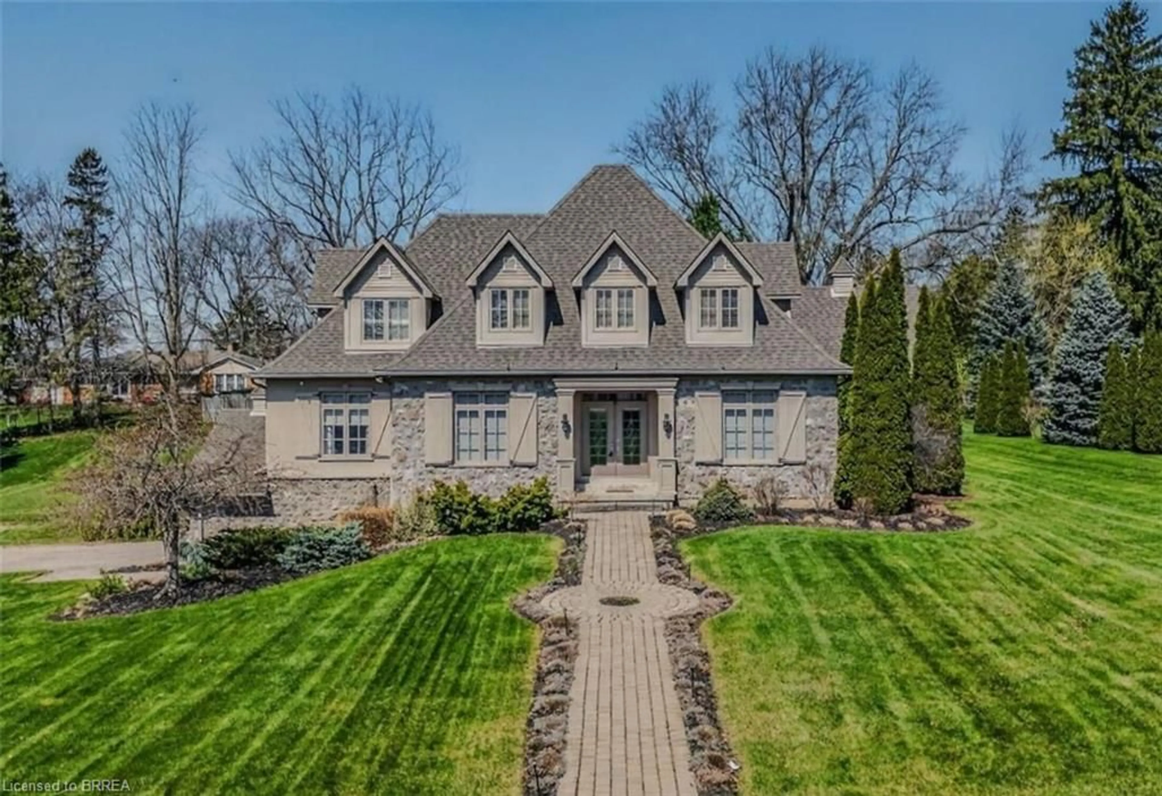 Home with brick exterior material, street for 9 Rue Chateaux Terr, Brantford Ontario N3T 6N7