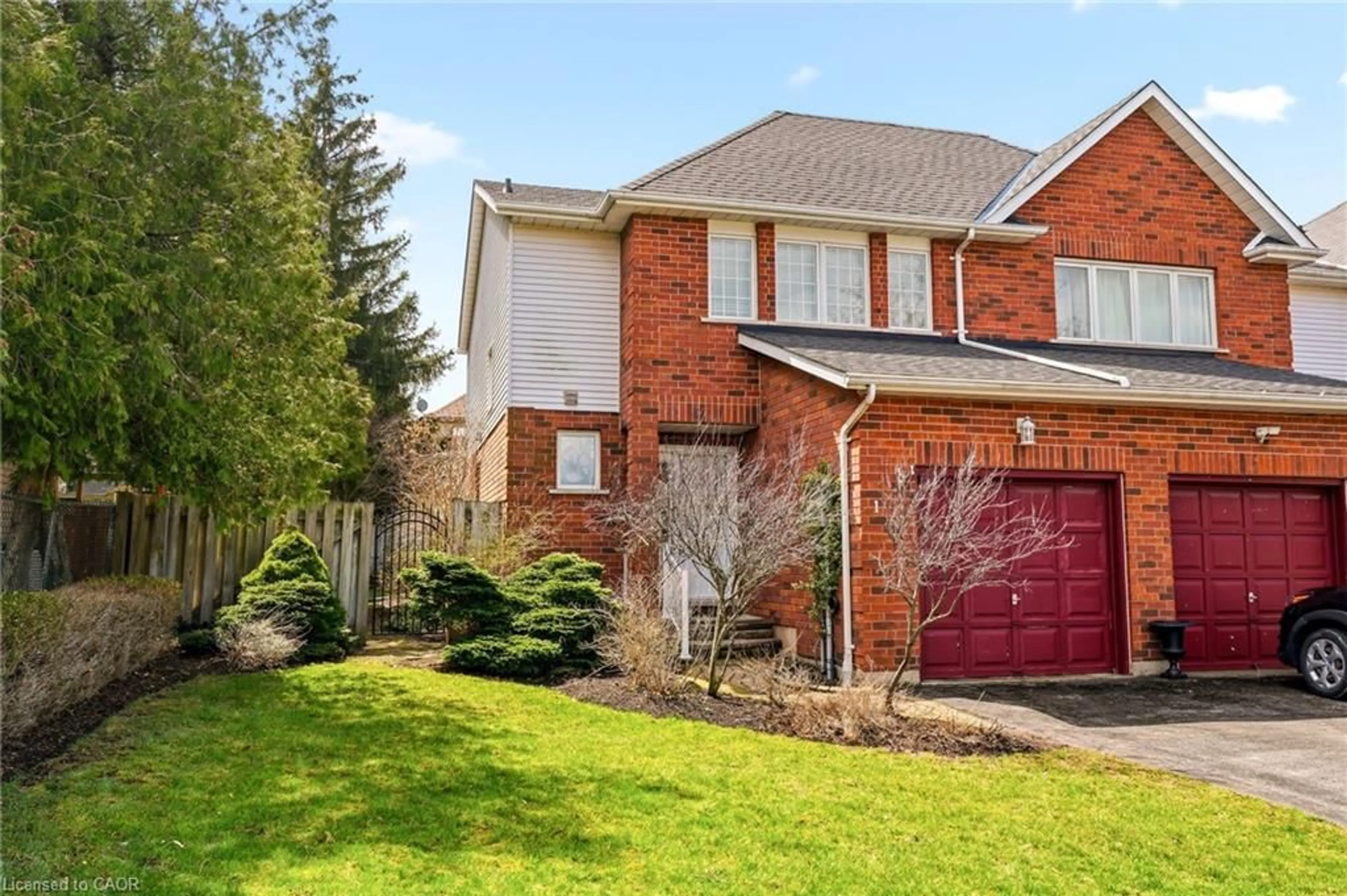 Home with brick exterior material, street for 1 Tomahawk Dr, Grimsby Ontario L3M 5G4