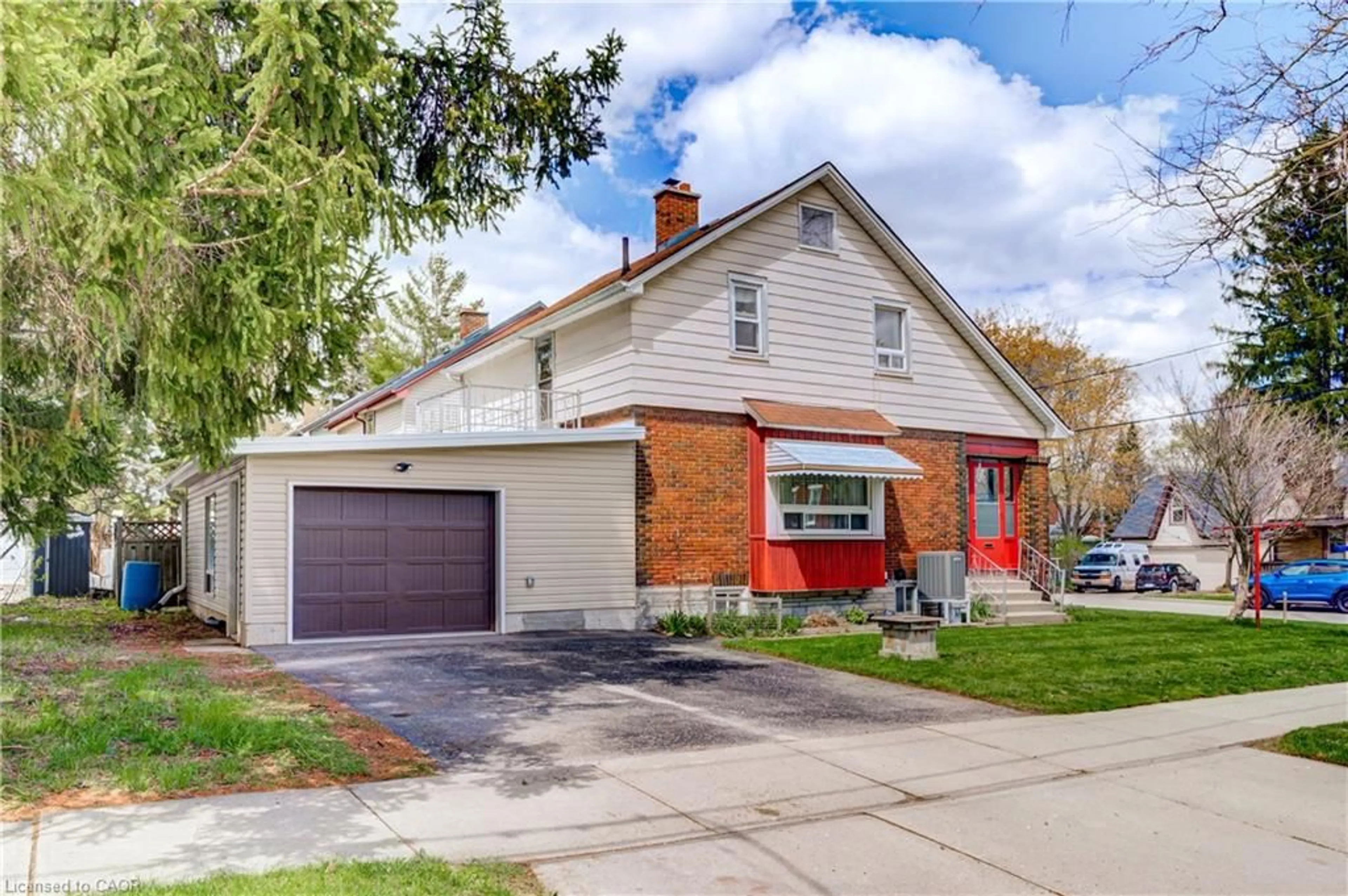 Home with brick exterior material, street for 111 Simeon St, Kitchener Ontario N2H 1S6