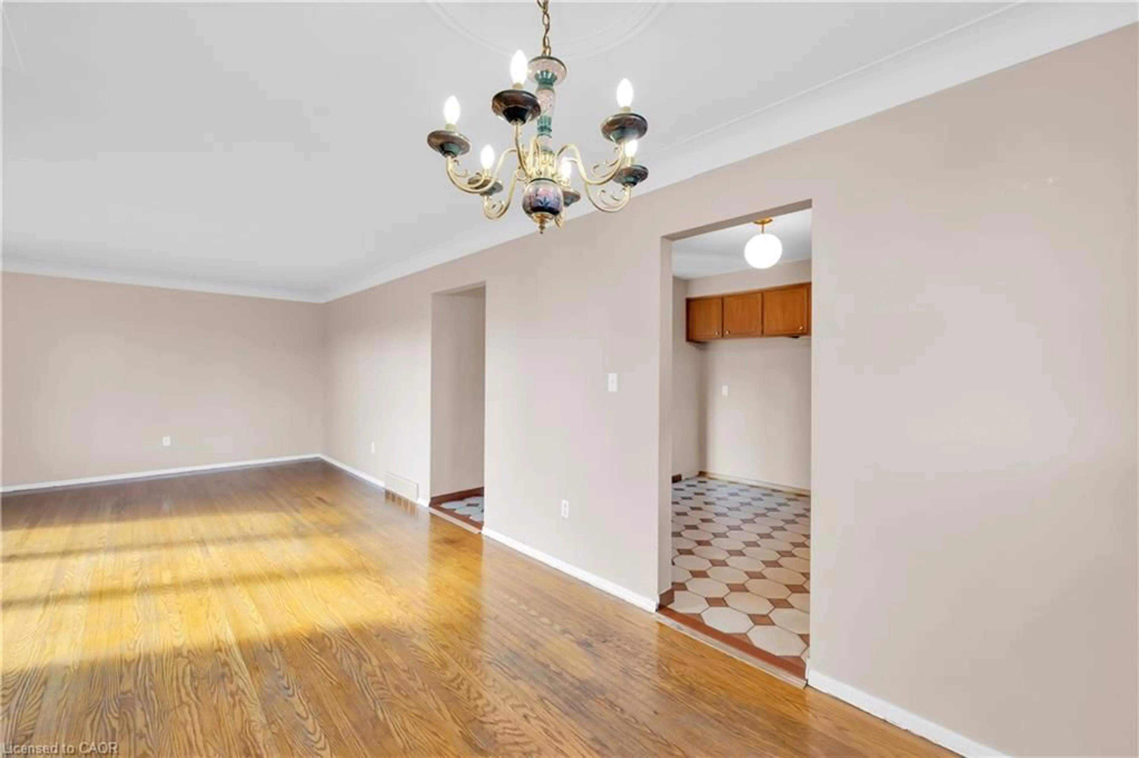 Unknown for 112 Purdy Cres, Hamilton Ontario L9A 3B3