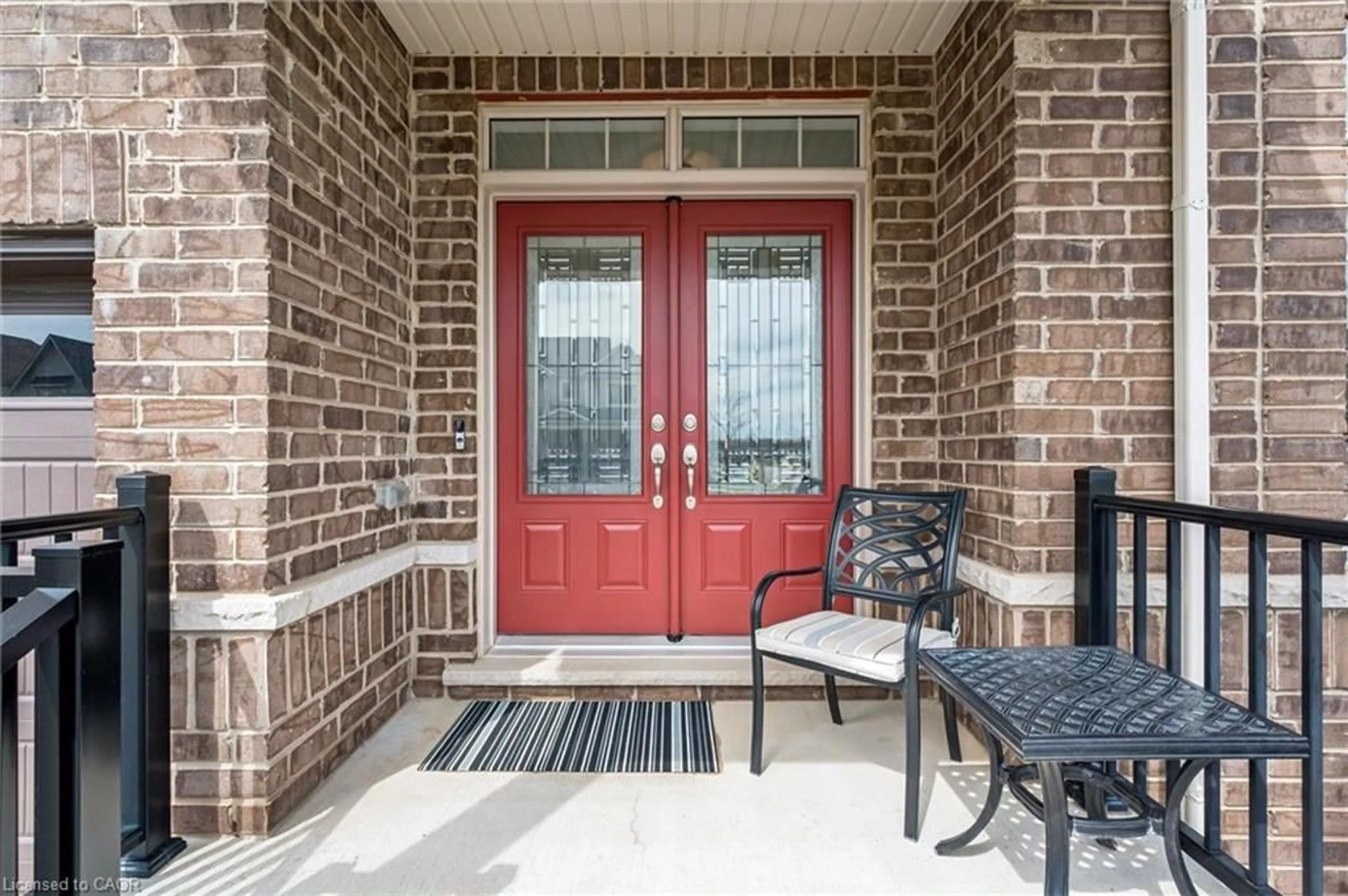 Indoor entryway for 108 Harpin Way, Centre Wellington Ontario N1M 2W3