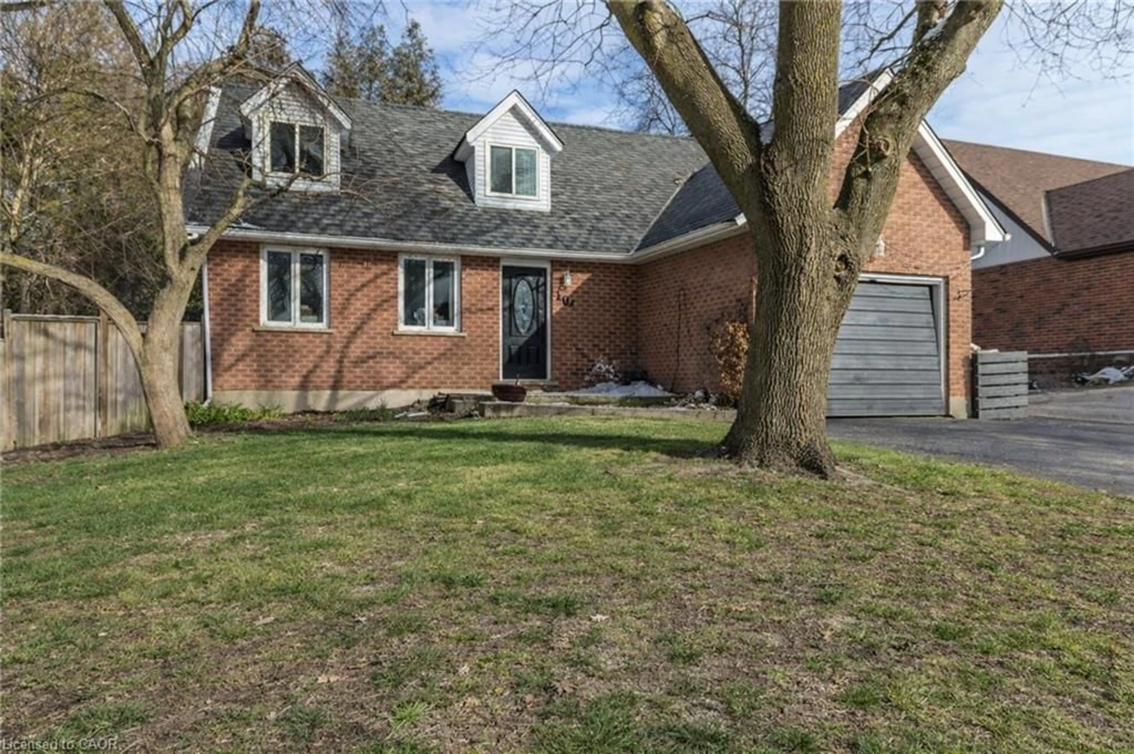 Home with brick exterior material, street for 104 Henry St, Rockwood Ontario N0B 2K0