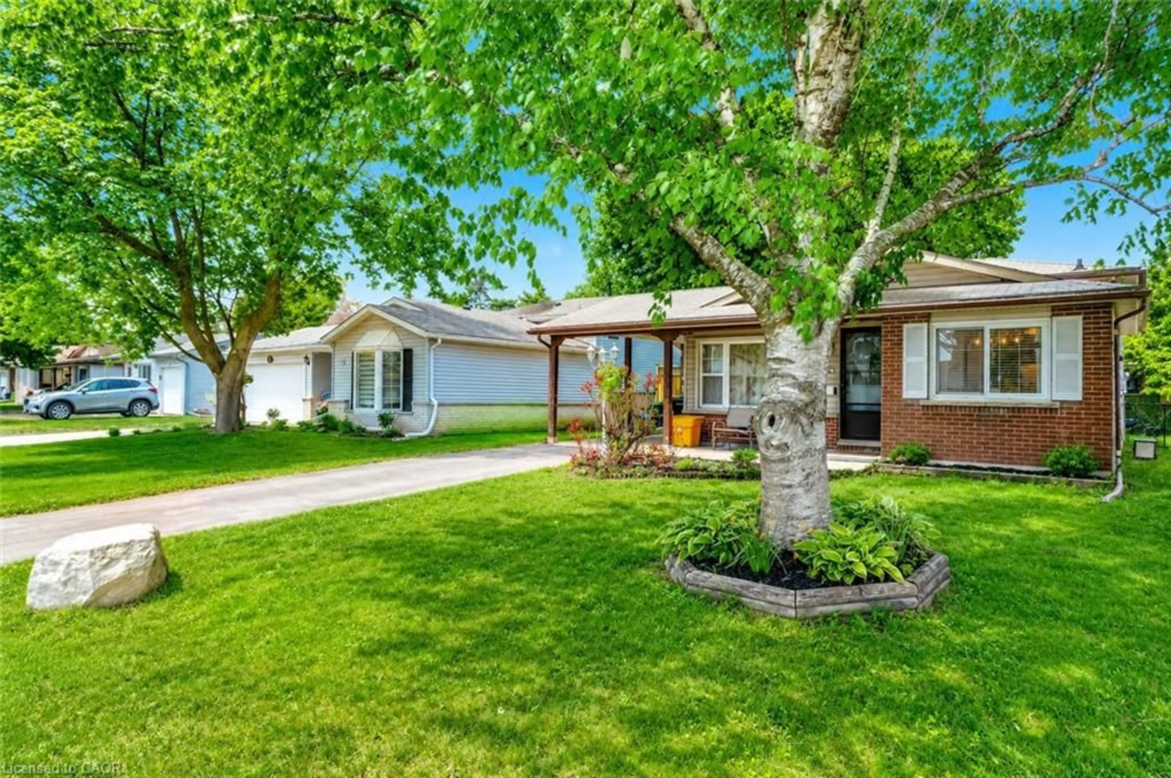 Unknown for 98 Belwood Cres, Kitchener Ontario N2C 1Z3