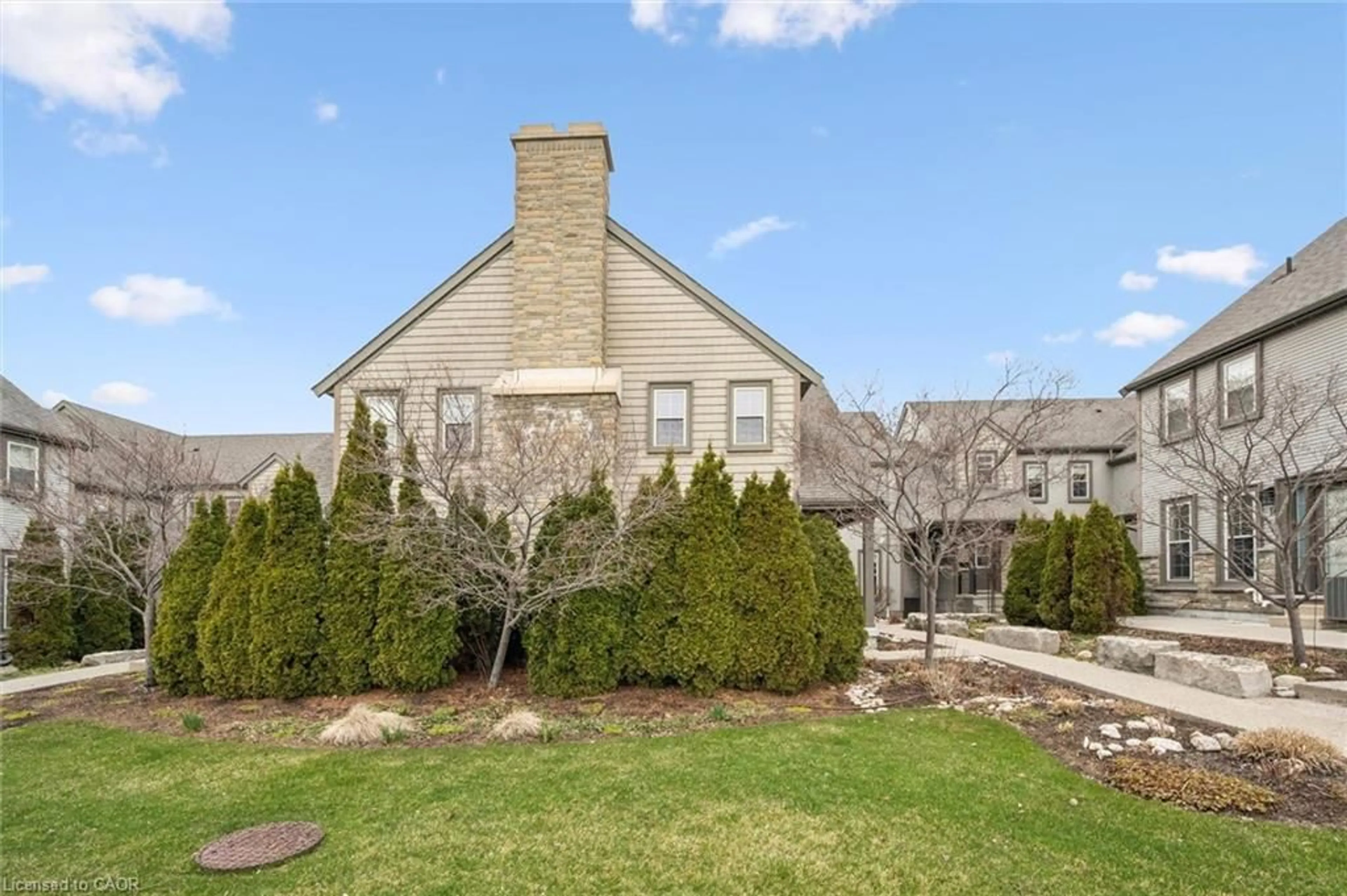 Patio, unknown for 100 Frederick Dr #9, Guelph Ontario N1L 0H6