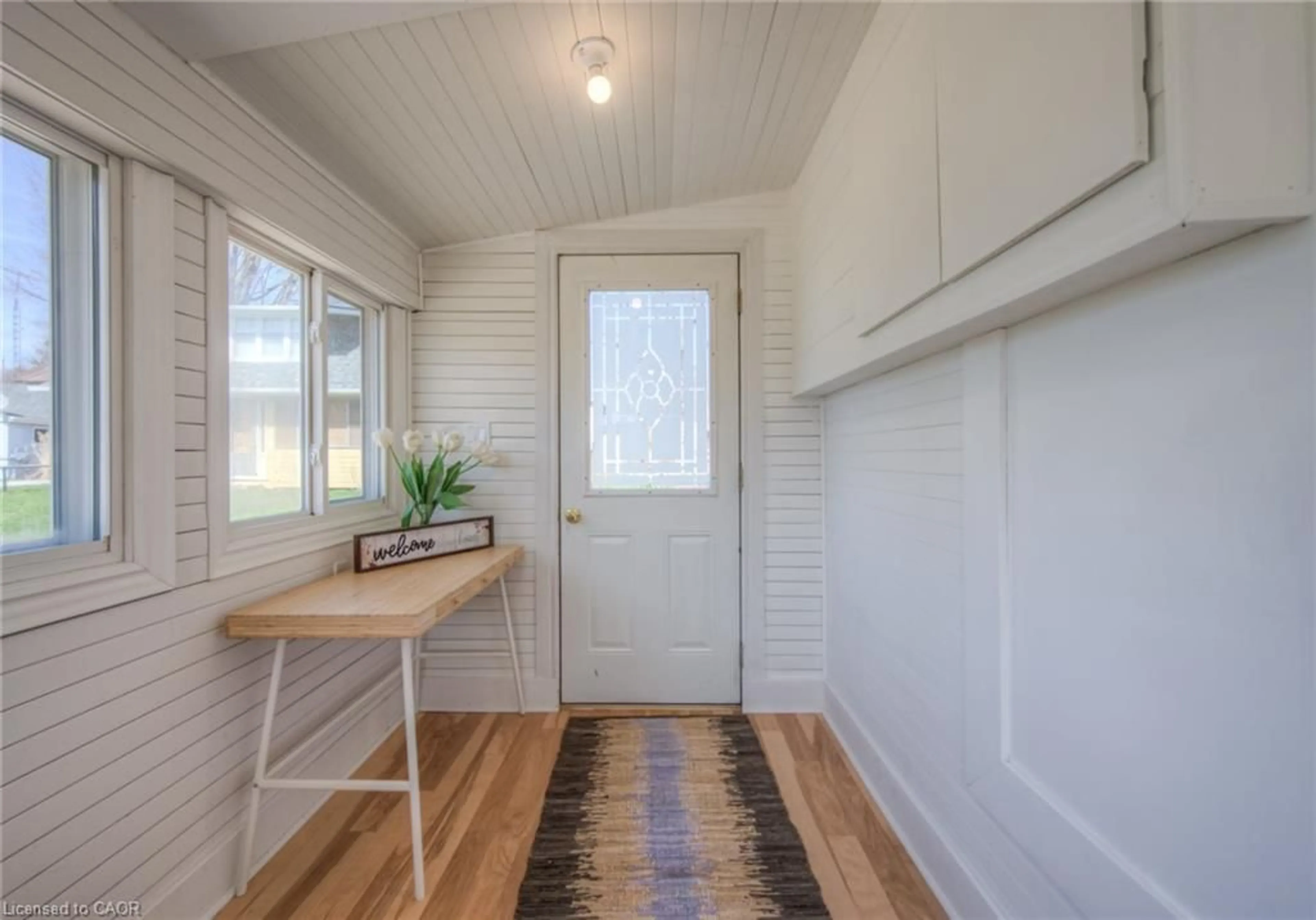 Indoor entryway for 11C Glenwood St, Port Dover Ontario N0E 1N0