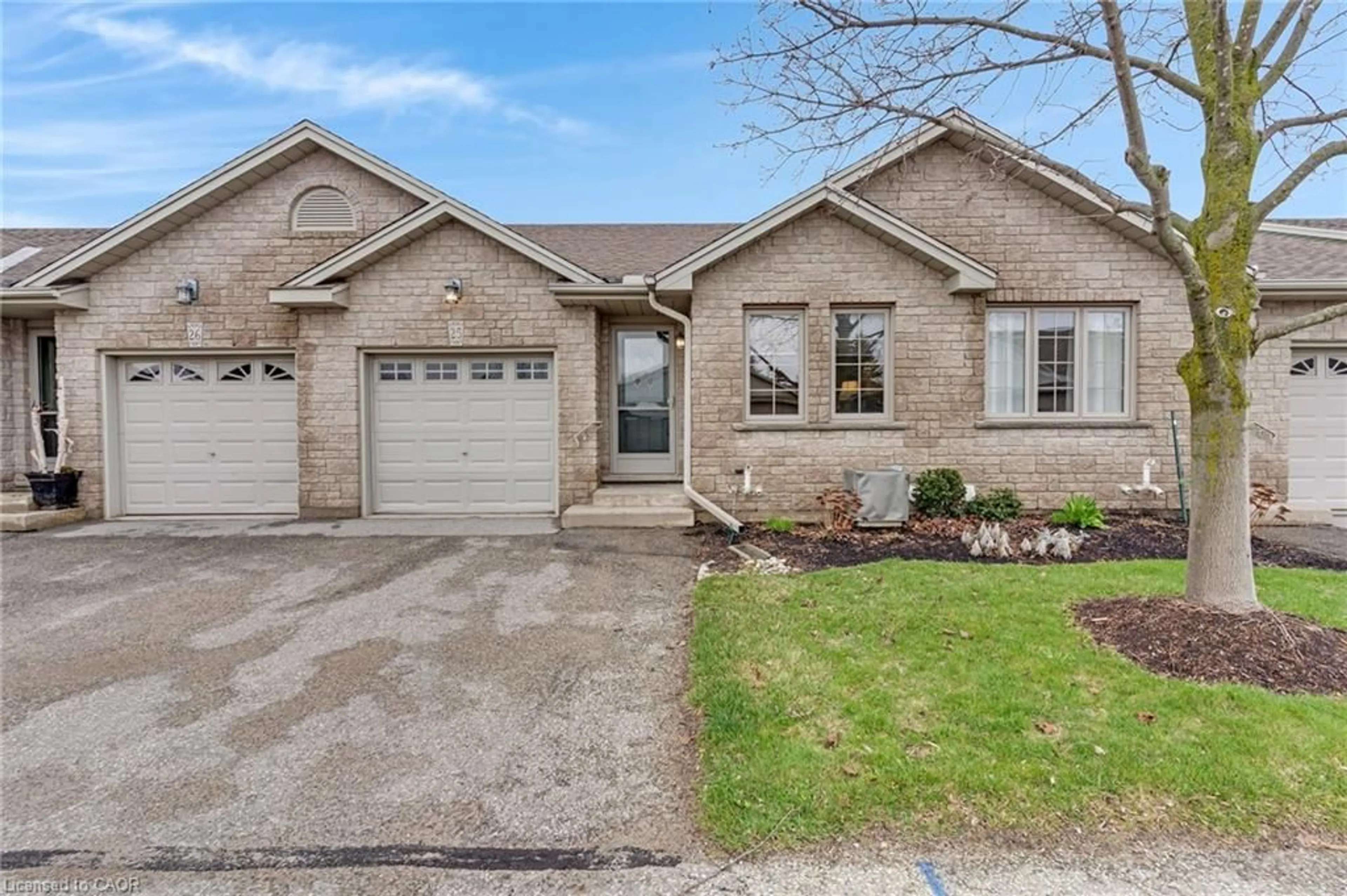 Home with brick exterior material, street for 19 Hanlon Pl #25, Paris Ontario N3L 4E8