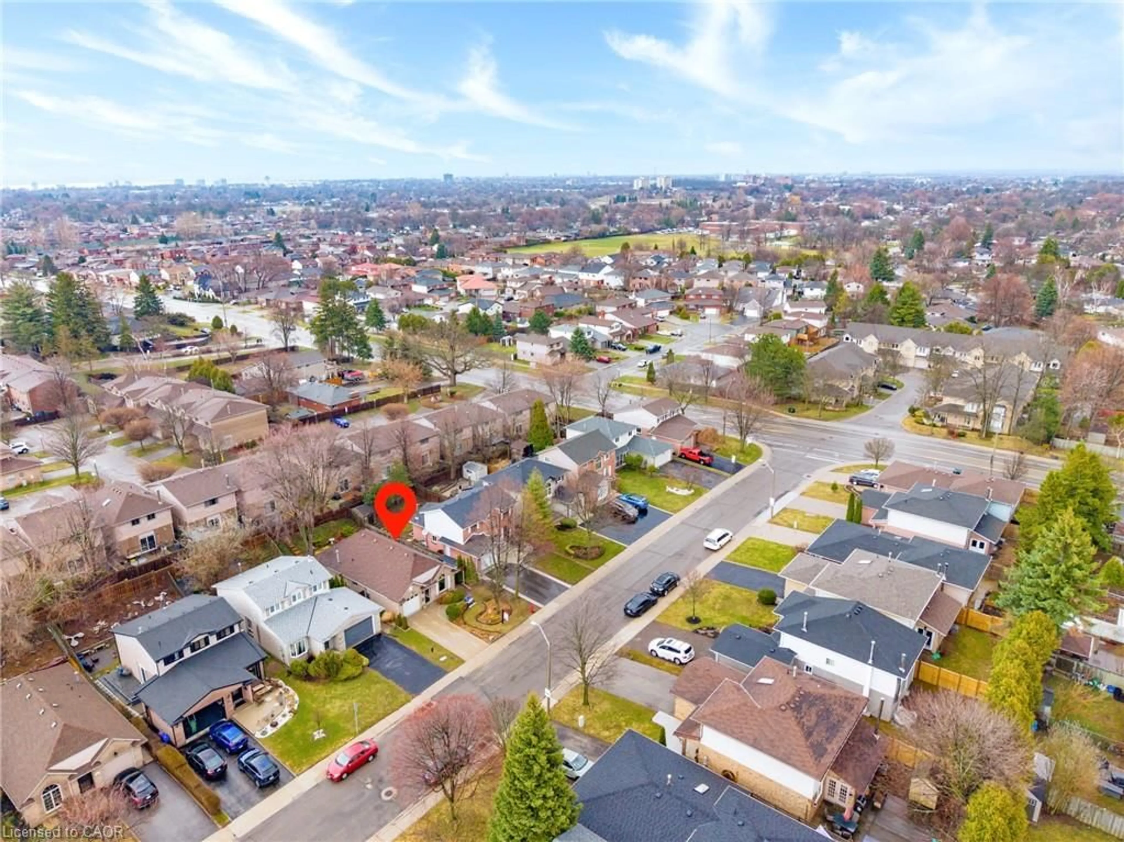A pic from outside/outdoor area/front of a property/back of a property/a pic from drone, street for 22 Novoco Dr, Hamilton Ontario L9C 7E8
