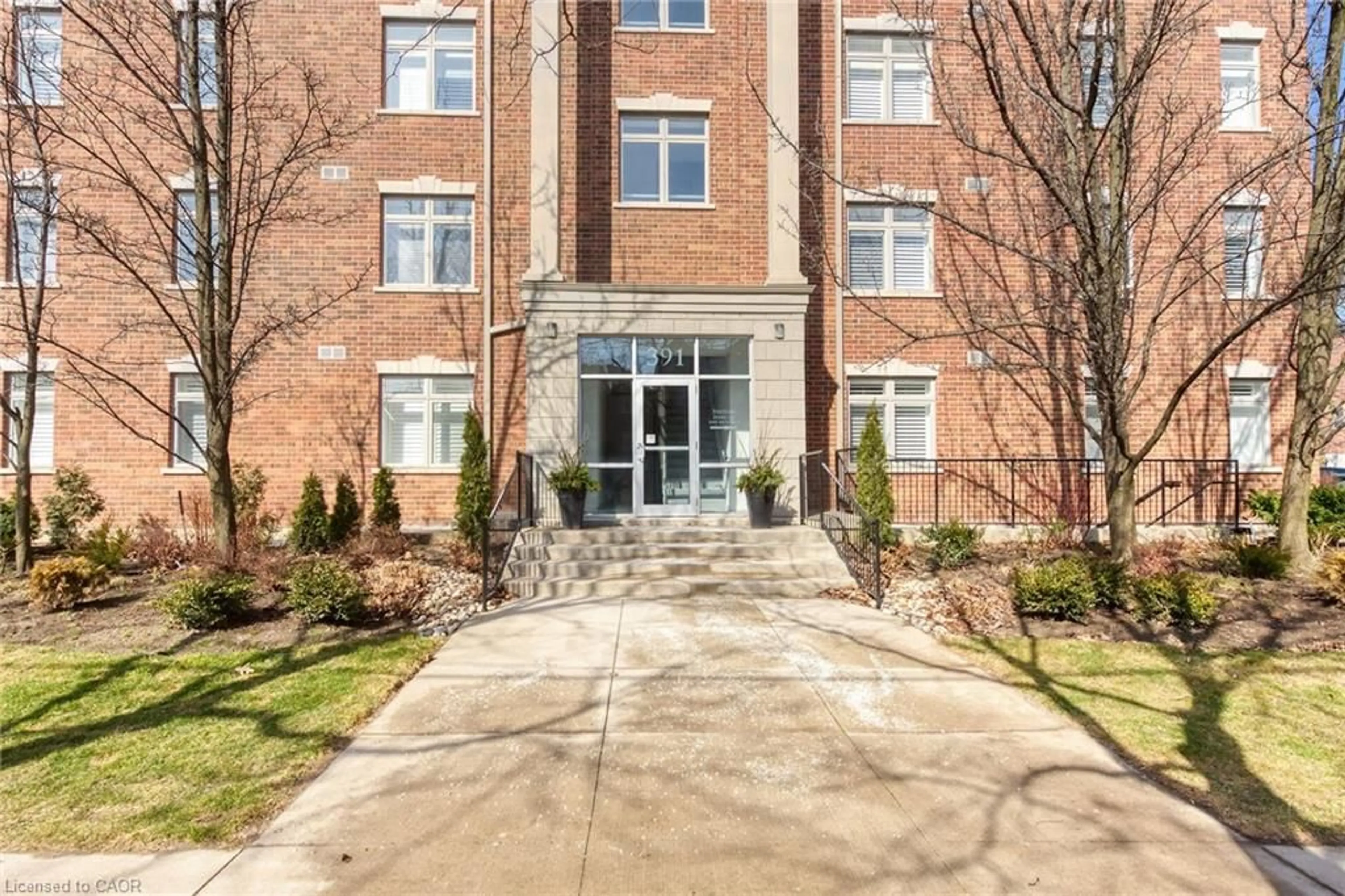 Unknown for 391 Plains Rd #404, Burlington Ontario L7T 4M2