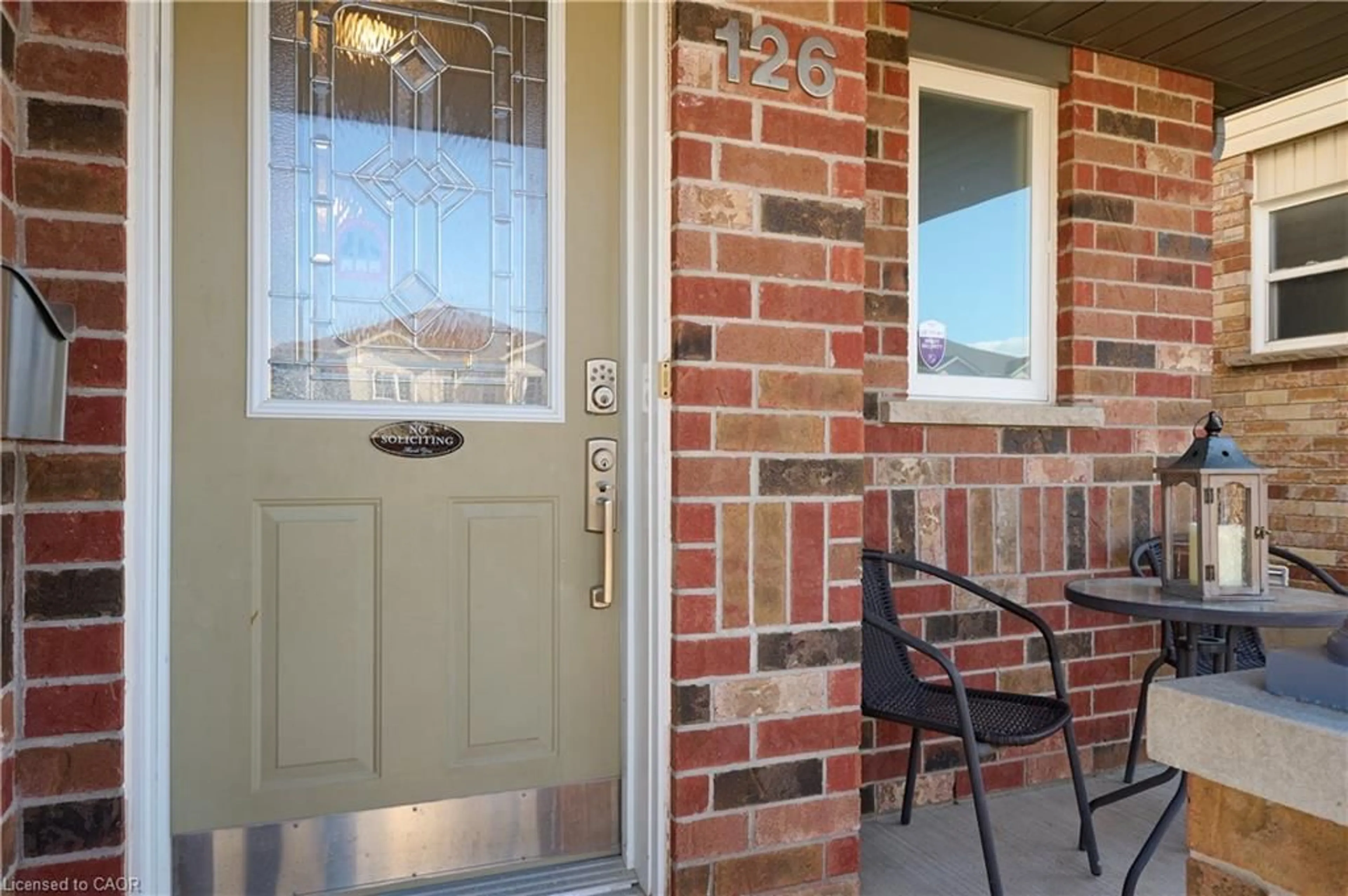Indoor entryway for 126 Snowdrop Cres, Kitchener Ontario N2E 4G7