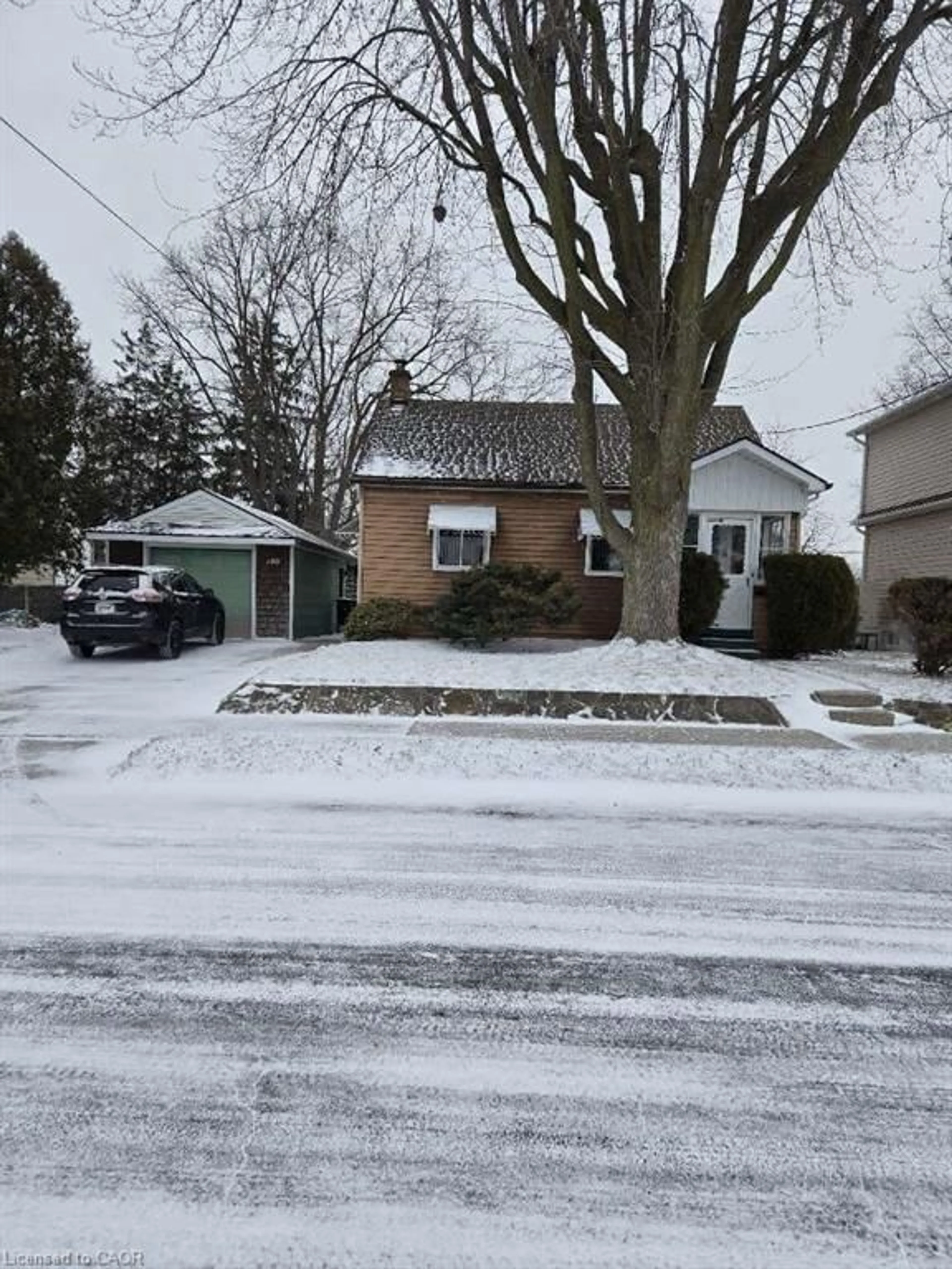 Unknown for 100 North Dr, Kitchener Ontario N2M 1K8