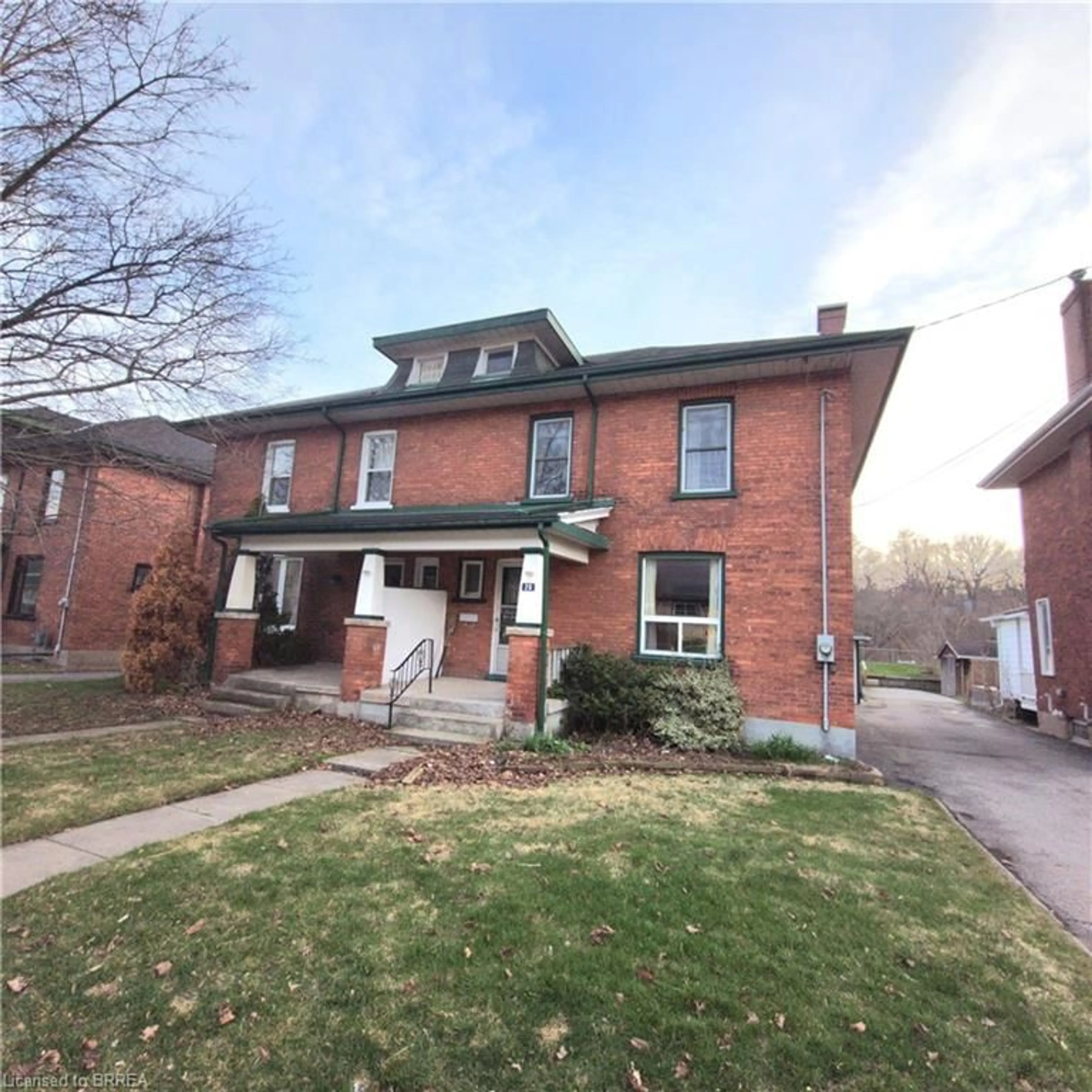 Home with brick exterior material, street for 26 Willow St, Paris Ontario N3L 2K6