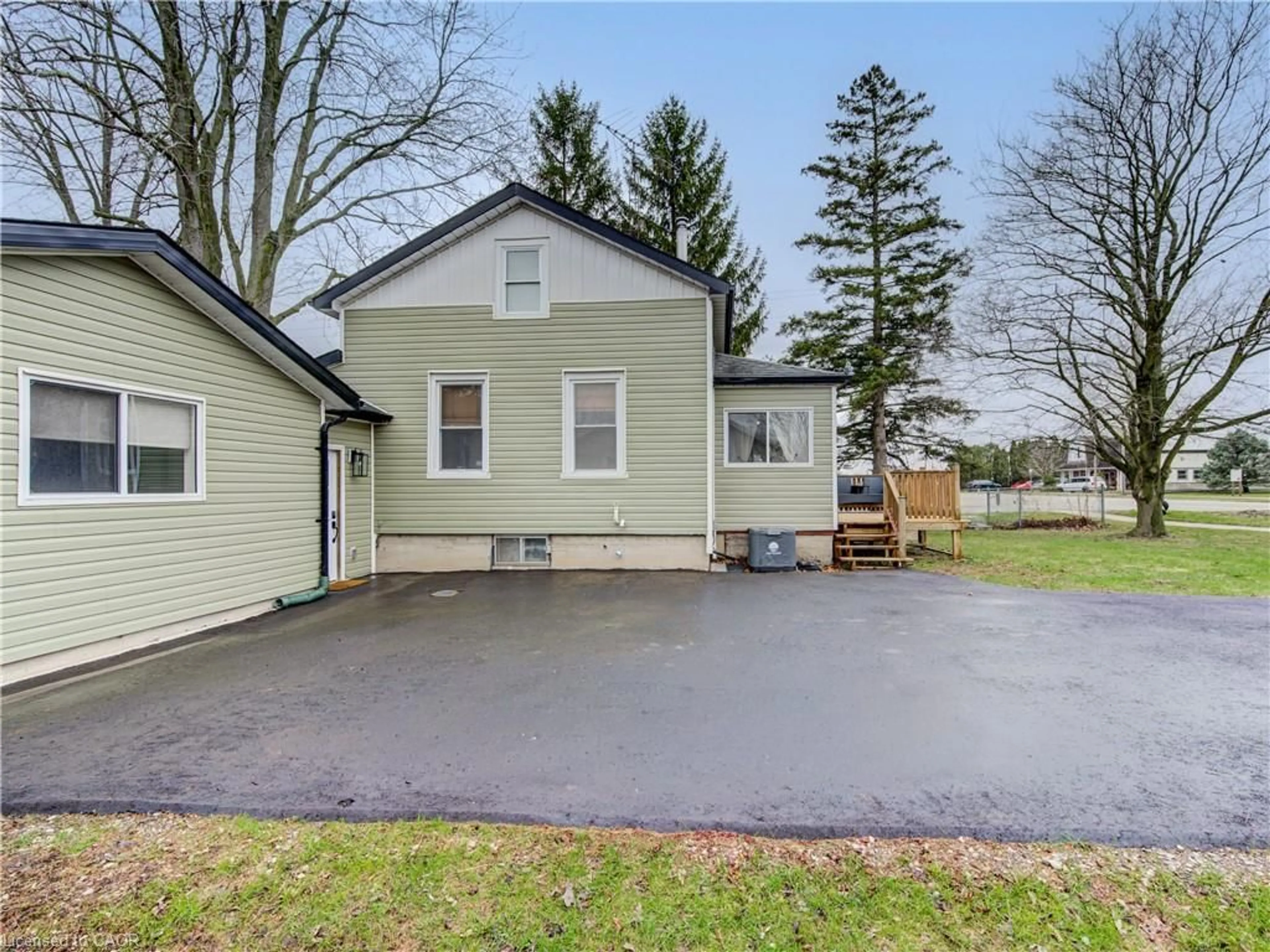 Unknown for 3593 Concession Dr, Glencoe Ontario N0L 1M0