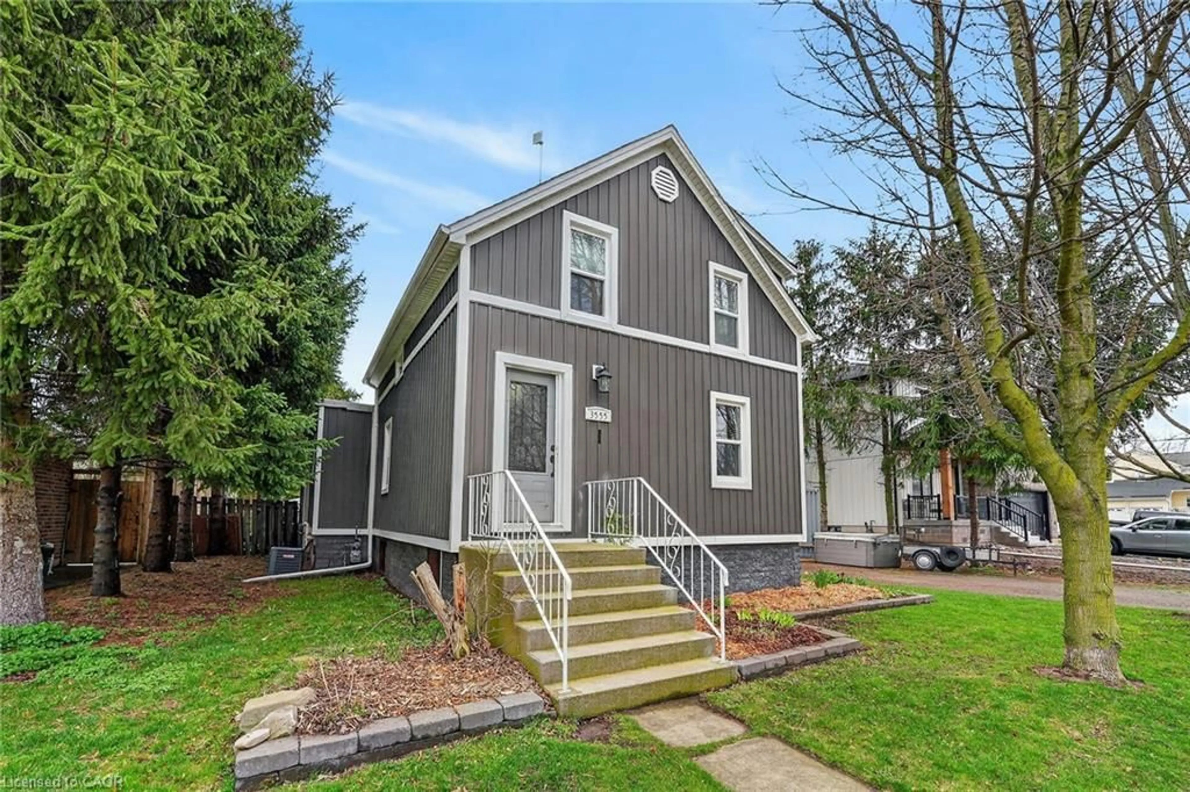 Home with vinyl exterior material, street for 3555 Campden Rd, Campden Ontario L0R 2C0