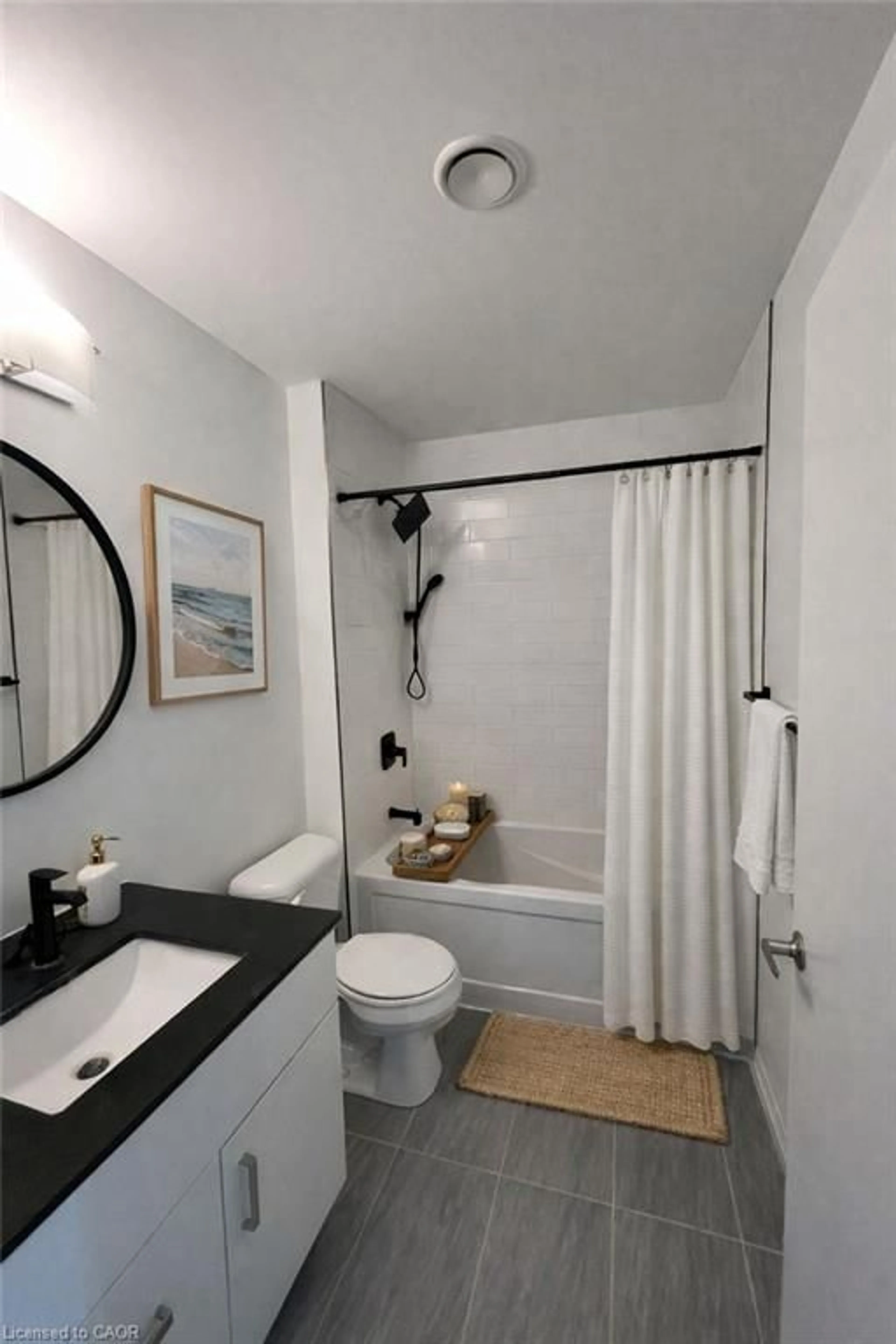 Standard bathroom, unknown for 108 Garment St #1110, Kitchener Ontario N2G 0E2