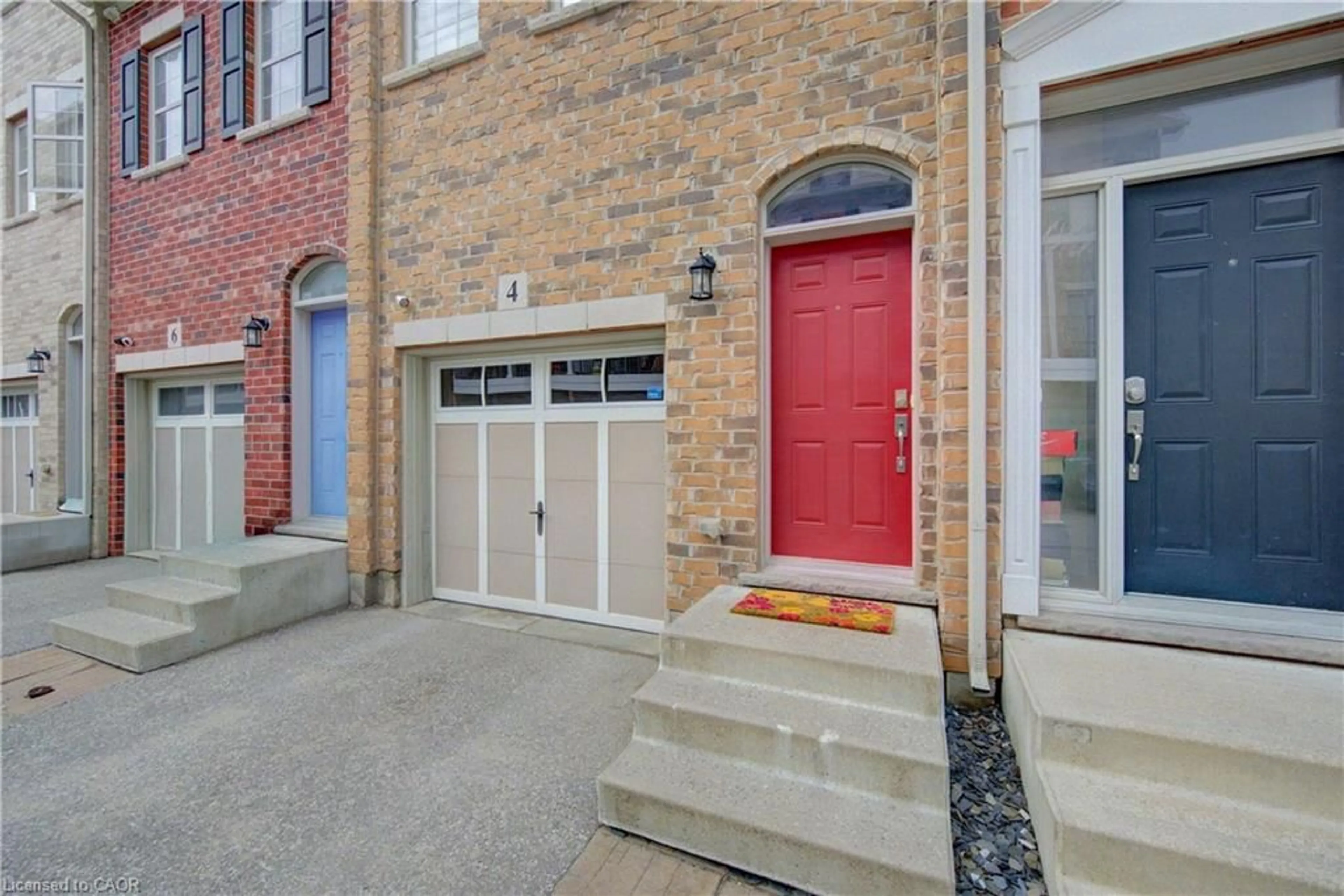 Unknown for 4 Whitehaven Lane, Kitchener Ontario N2H 0B3