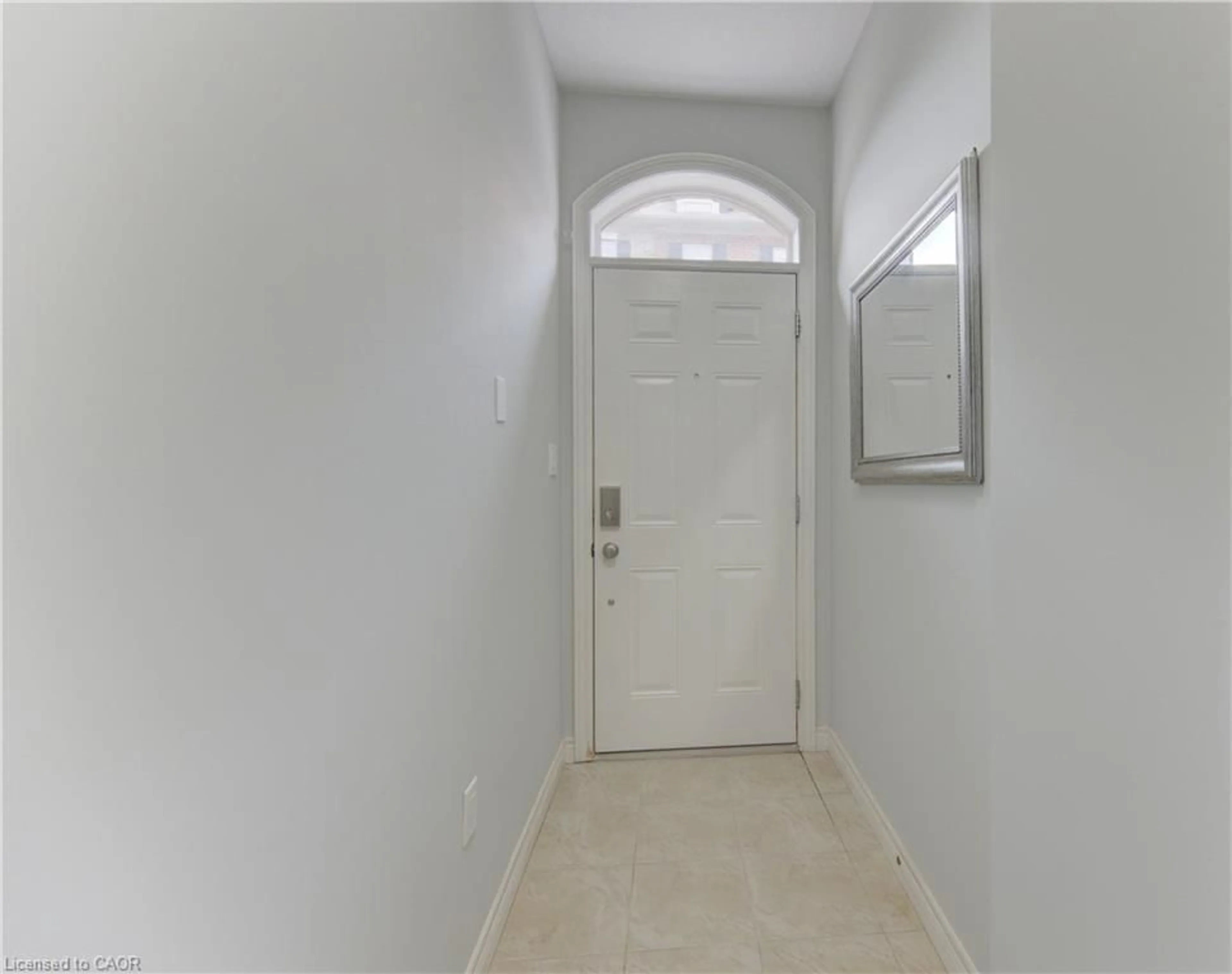 A pic of a room for 4 Whitehaven Lane, Kitchener Ontario N2H 0B3