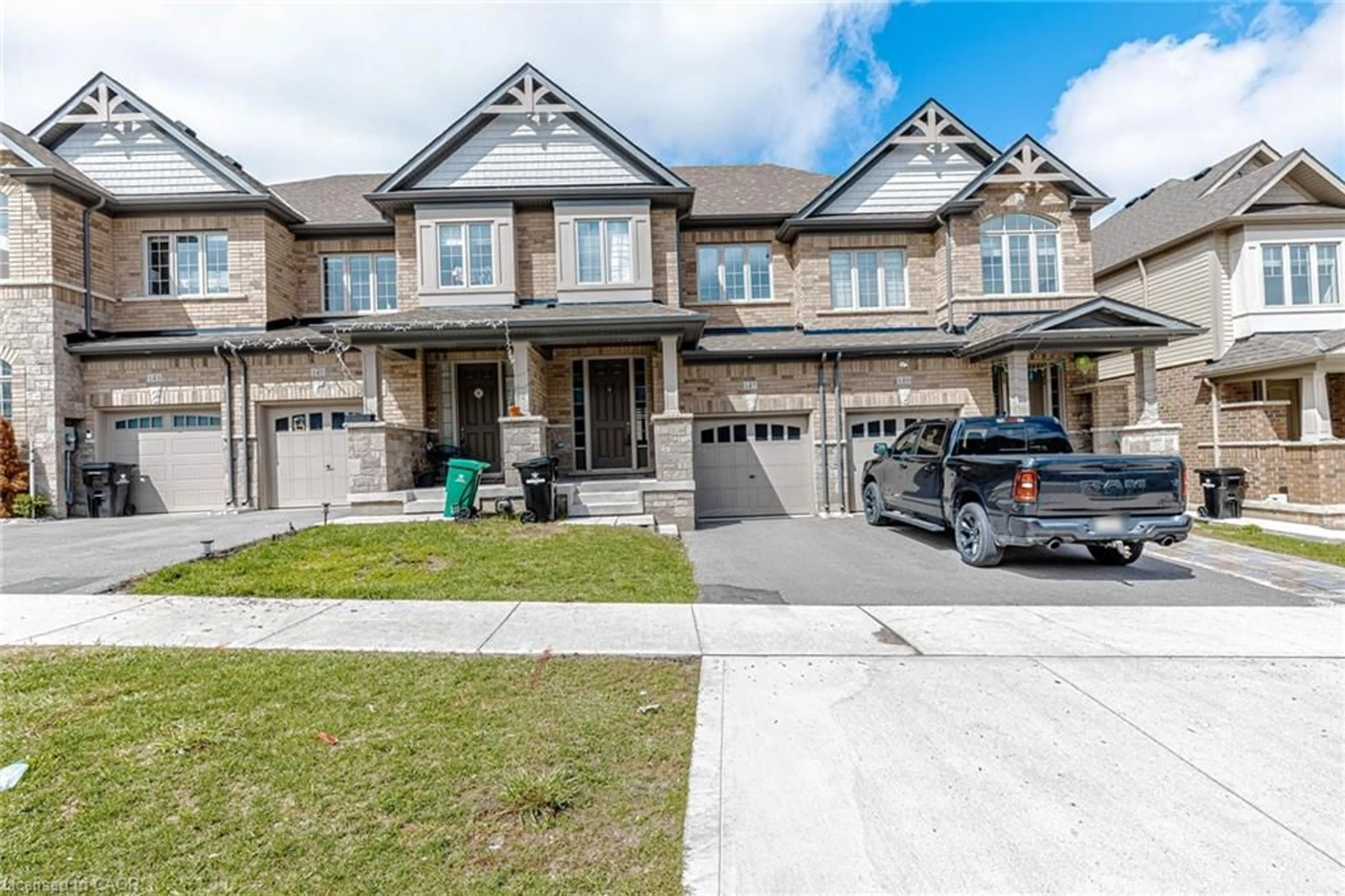 Home with brick exterior material, street for 147 Broadacre Dr, Kitchener Ontario N2R 0S5