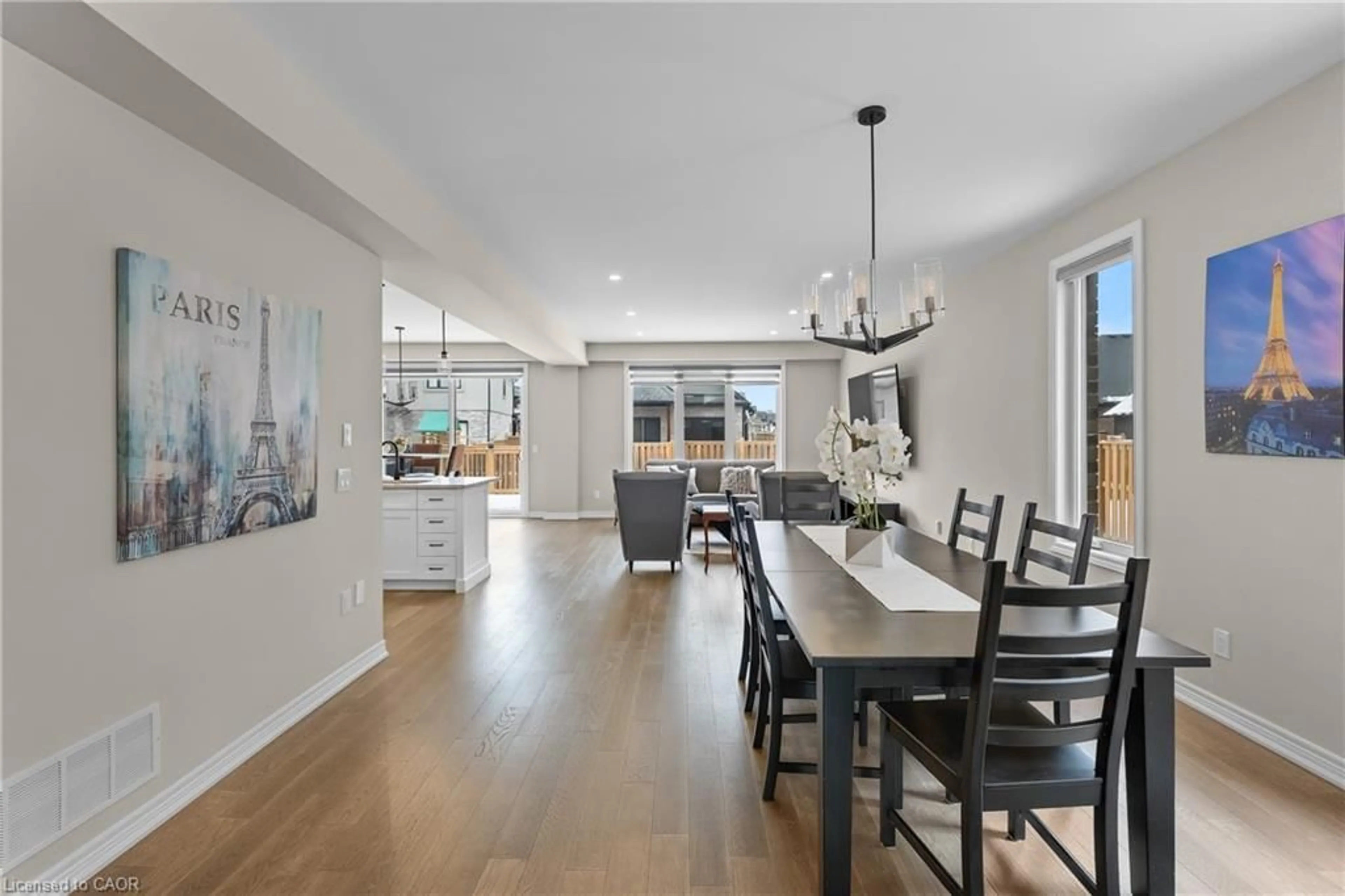 Open concept kitchen, unknown for 153 Susan Dr, Fonthill Ontario L3E 0B2
