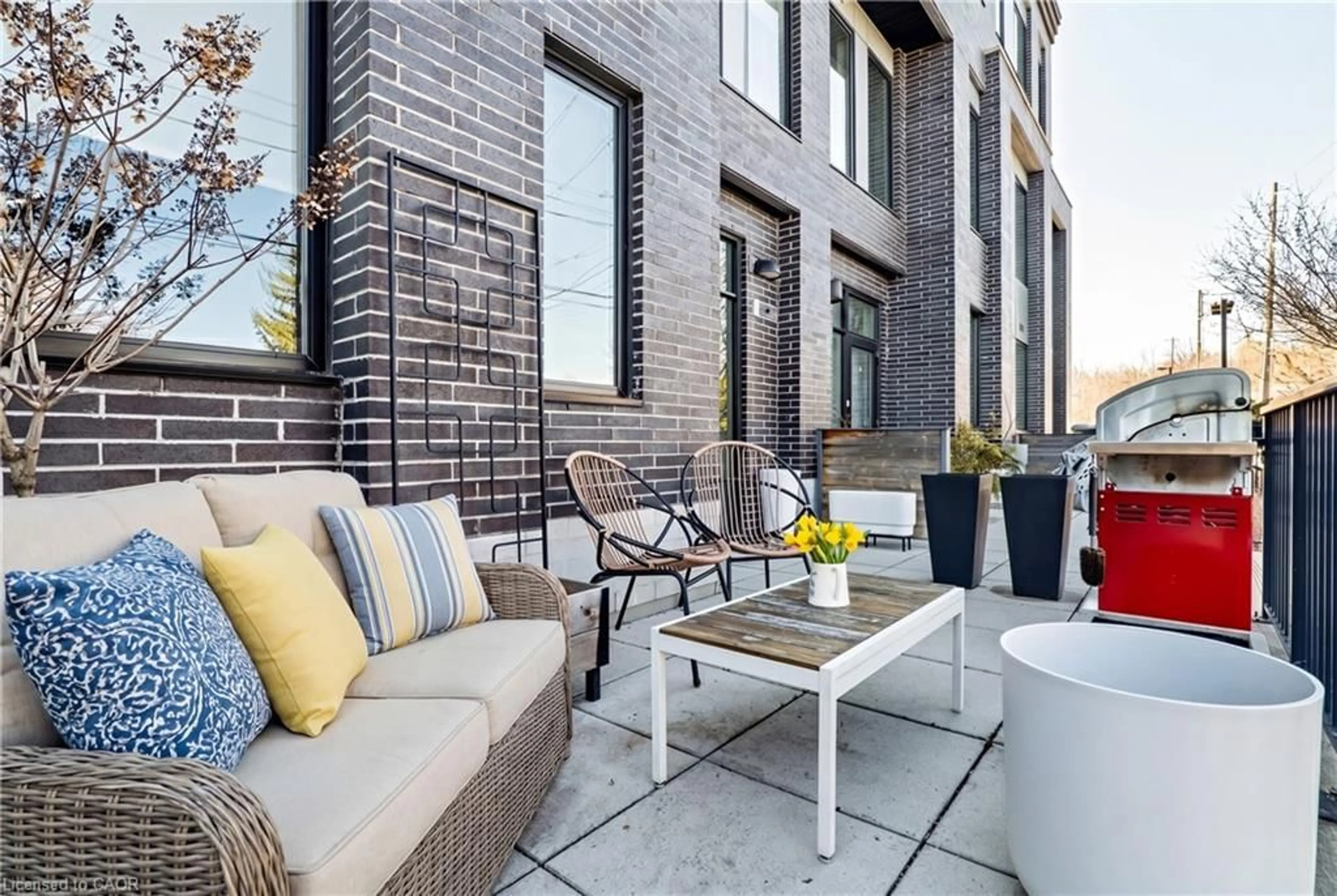Patio, street for 53 Arthur St #AT 3, Guelph Ontario N1E 0P5
