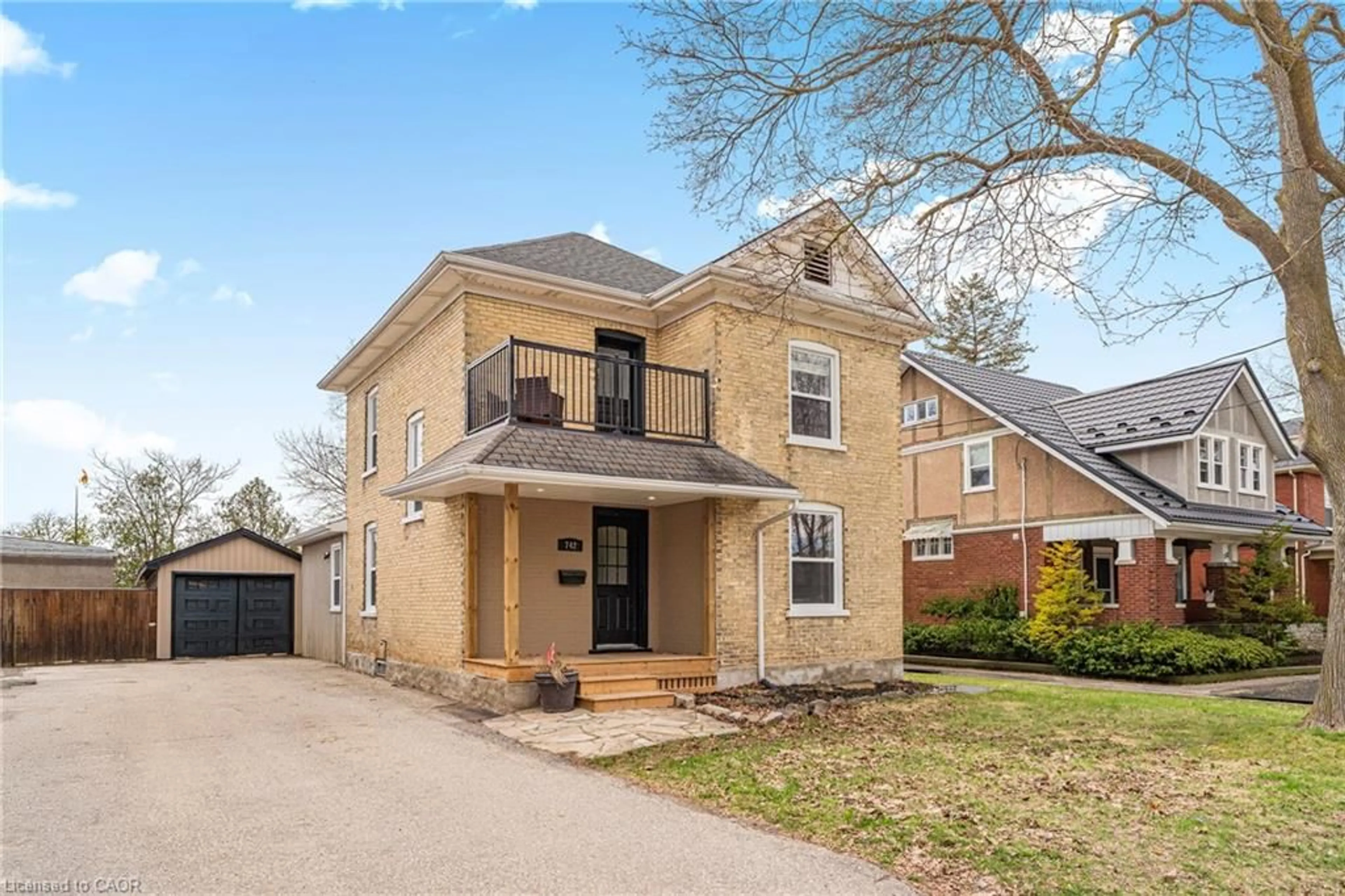 Home with brick exterior material, street for 742 Vine St, Cambridge Ontario N3H 2Z3