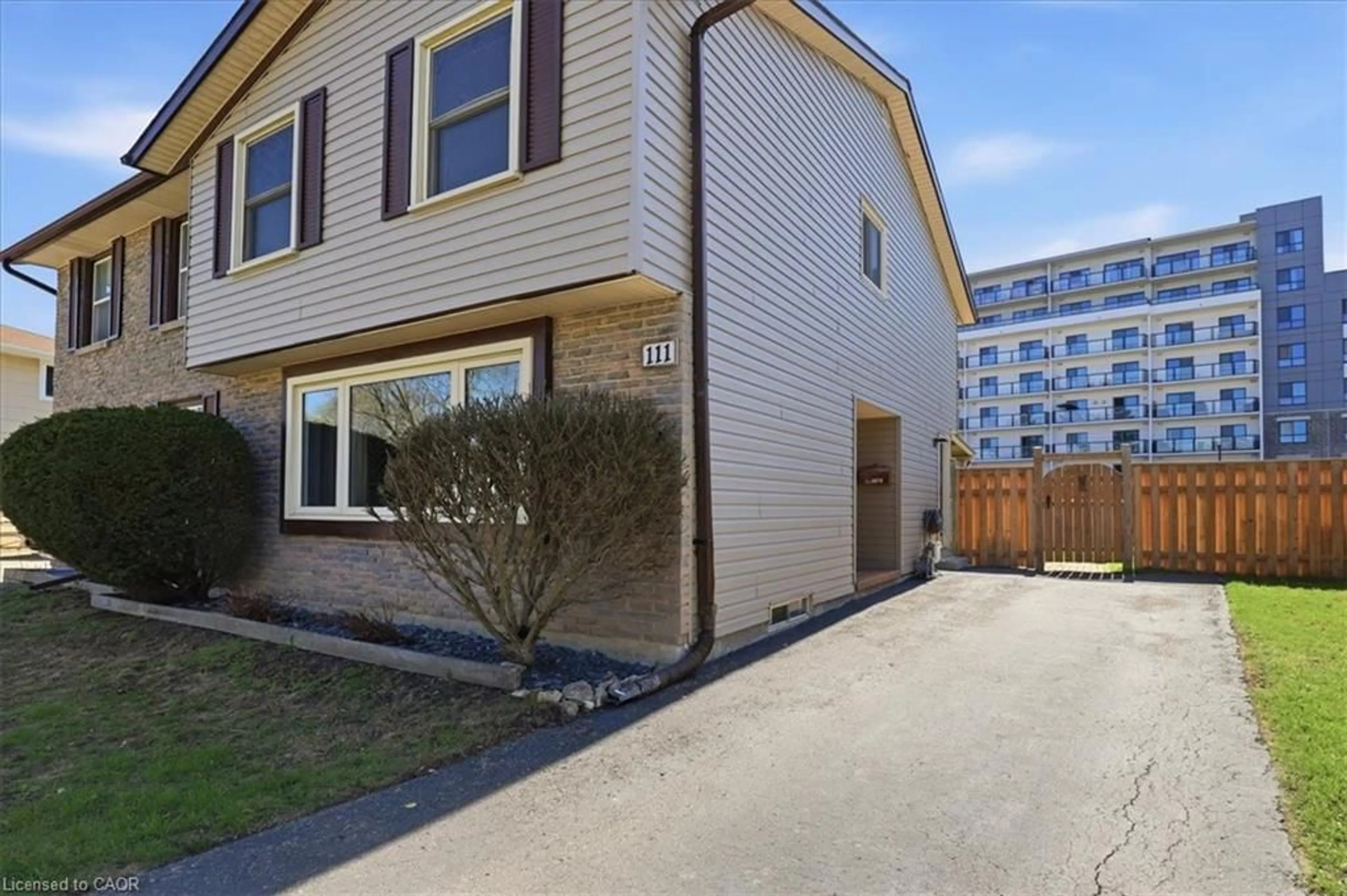 Unknown for 111 Selkirk Dr, Kitchener Ontario N2E 1M5