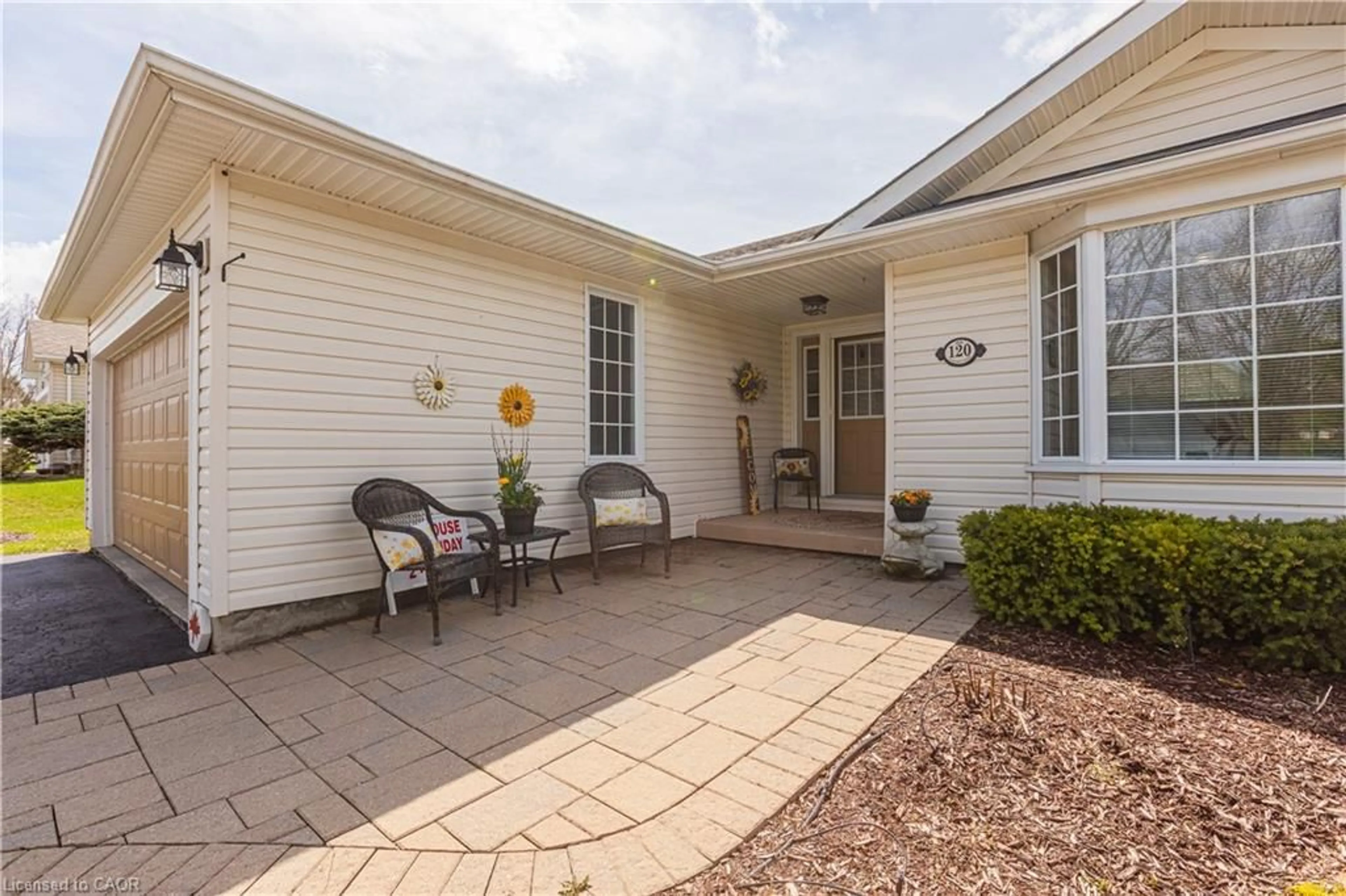 Unknown for 120 Glenariff Dr, Flamborough Ontario L8B 1A5