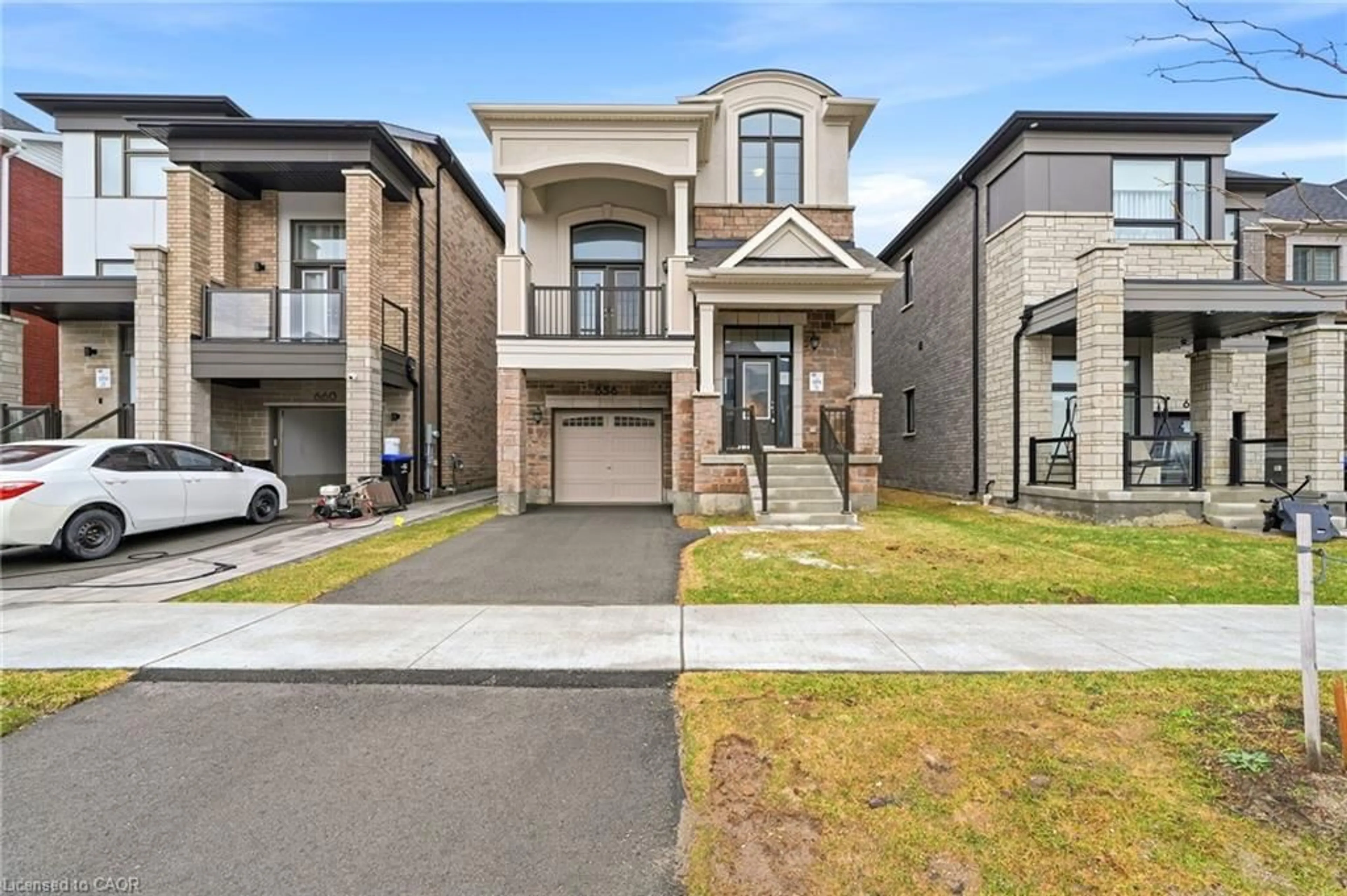 Home with brick exterior material, street for 656 Newlove St, Innisfil Ontario L9S 0R8