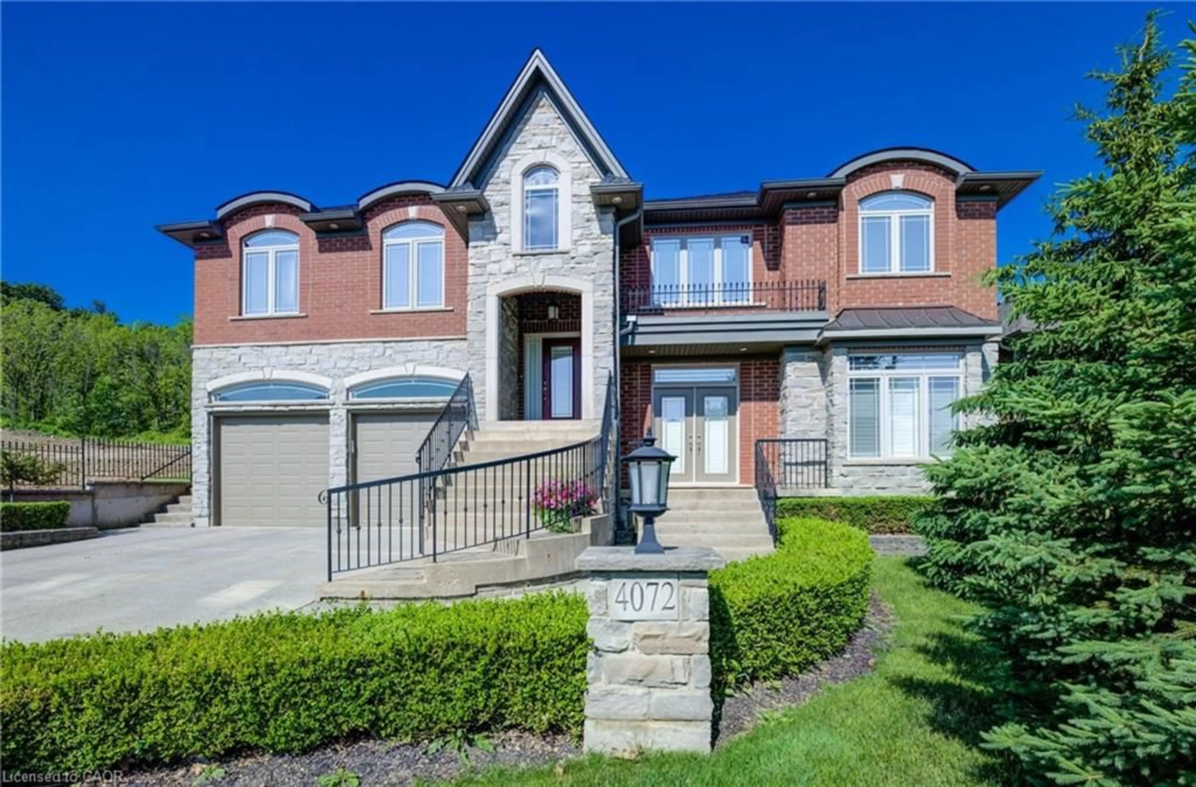 Home with brick exterior material, street for 4072 Highland Park Dr, Beamsville Ontario L3J 0M3