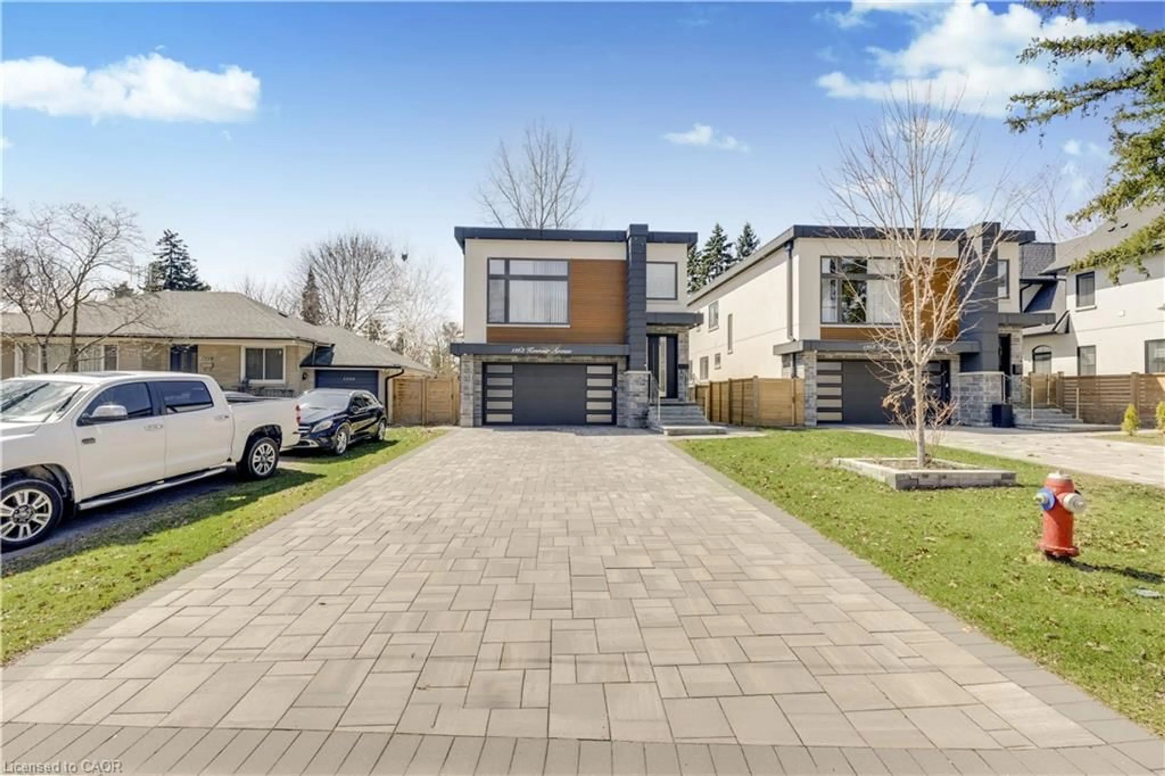 Home with brick exterior material, street for 1362 Kenmuir Ave, Mississauga Ontario L5G 4B4