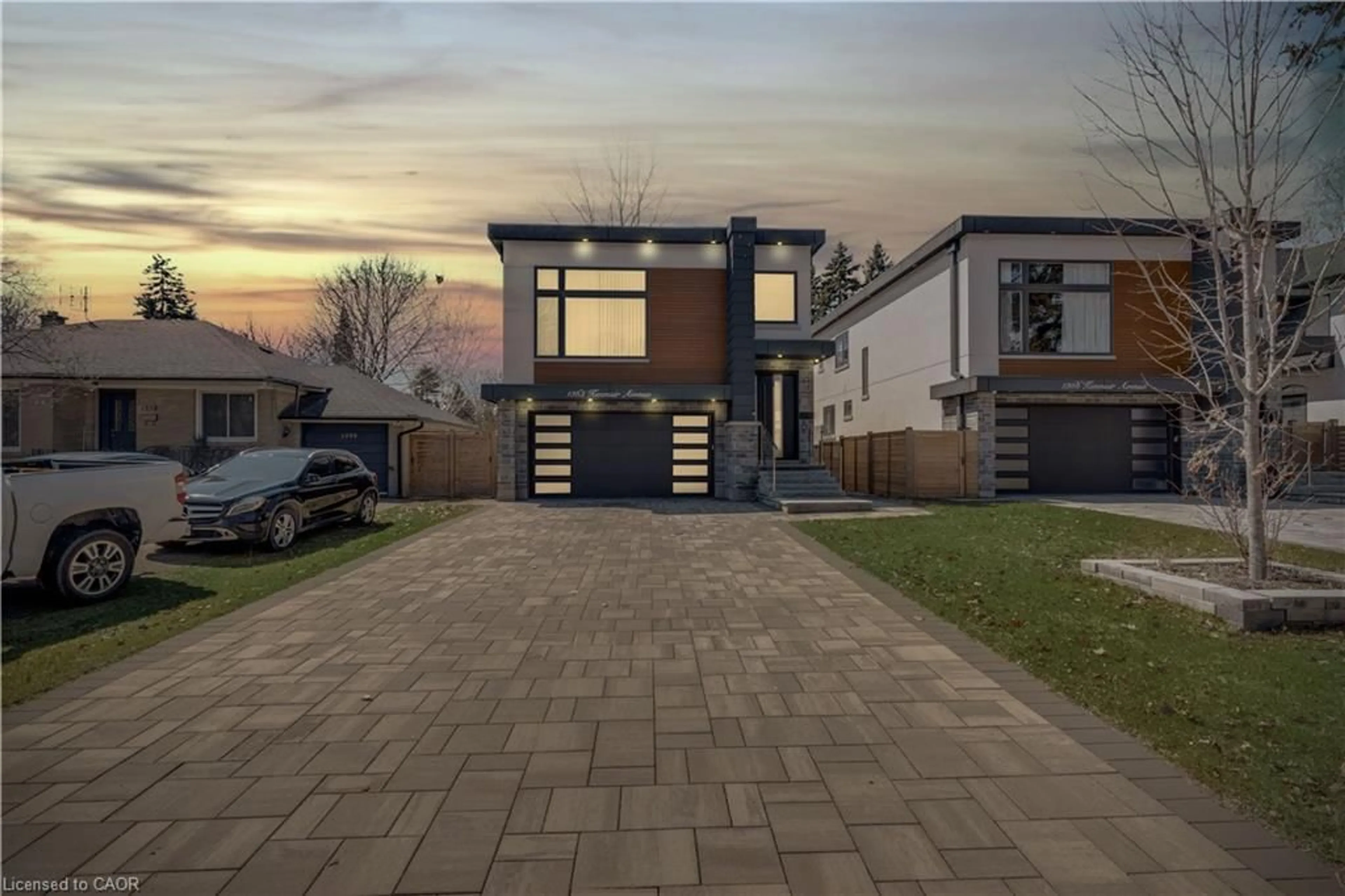 Home with brick exterior material, street for 1362 Kenmuir Ave, Mississauga Ontario L5G 4B4