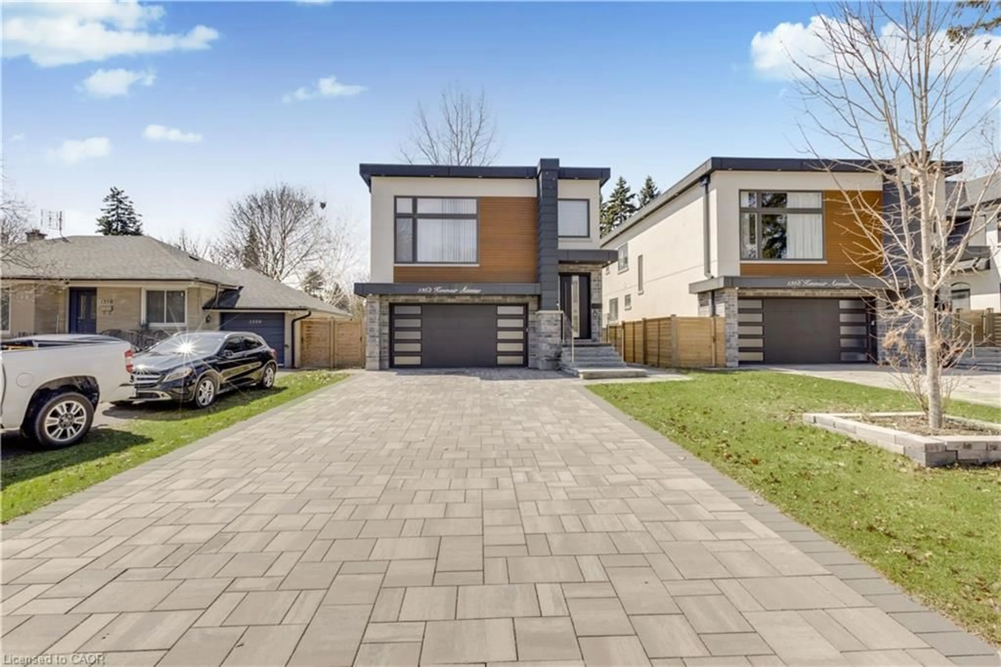 Home with brick exterior material, street for 1362 Kenmuir Ave, Mississauga Ontario L5G 4B4