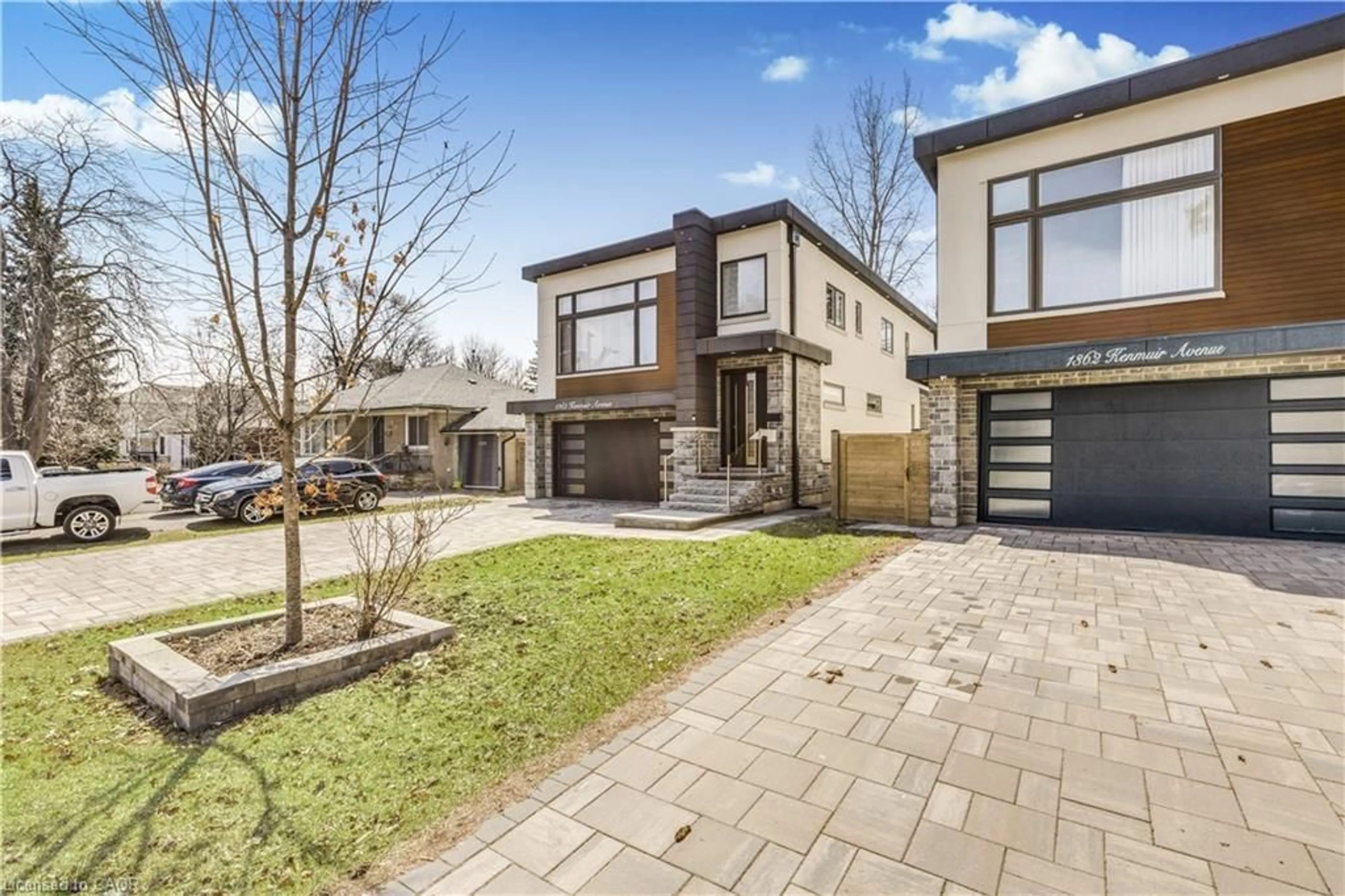 Home with brick exterior material, street for 1362 Kenmuir Ave, Mississauga Ontario L5G 4B4