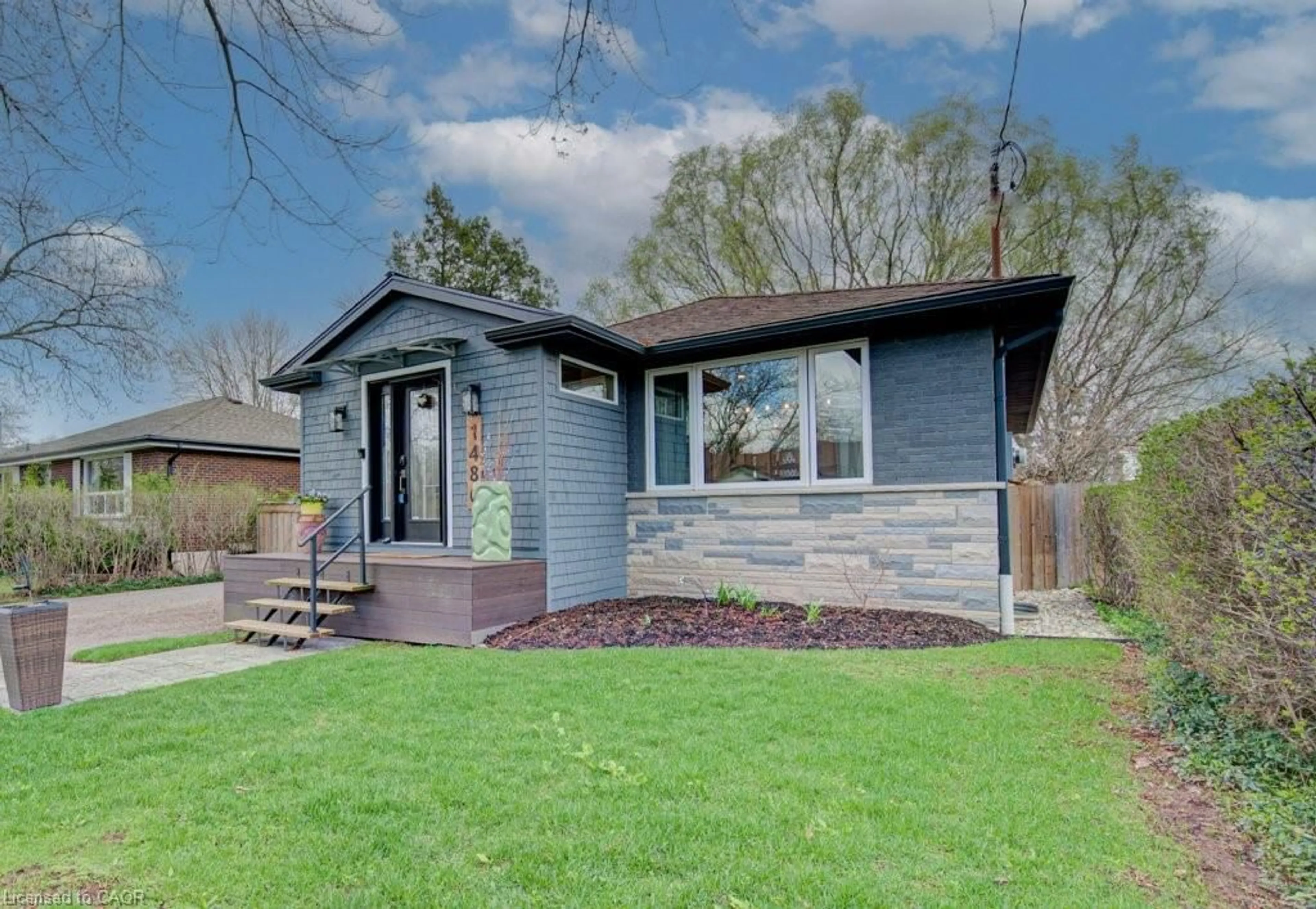 Home with brick exterior material, street for 1486 Augustine Dr, Burlington Ontario L7P 2N2