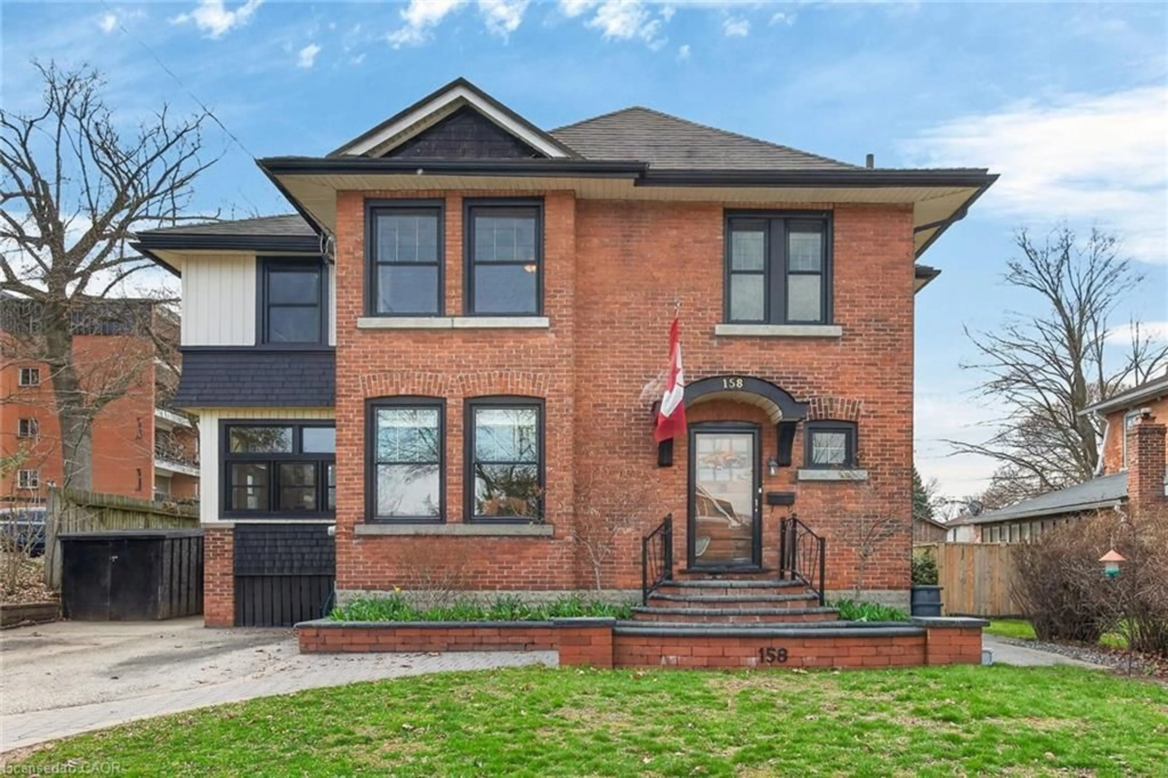 Home with brick exterior material, street for 158 Talbot St, Simcoe Ontario N3Y 3W9